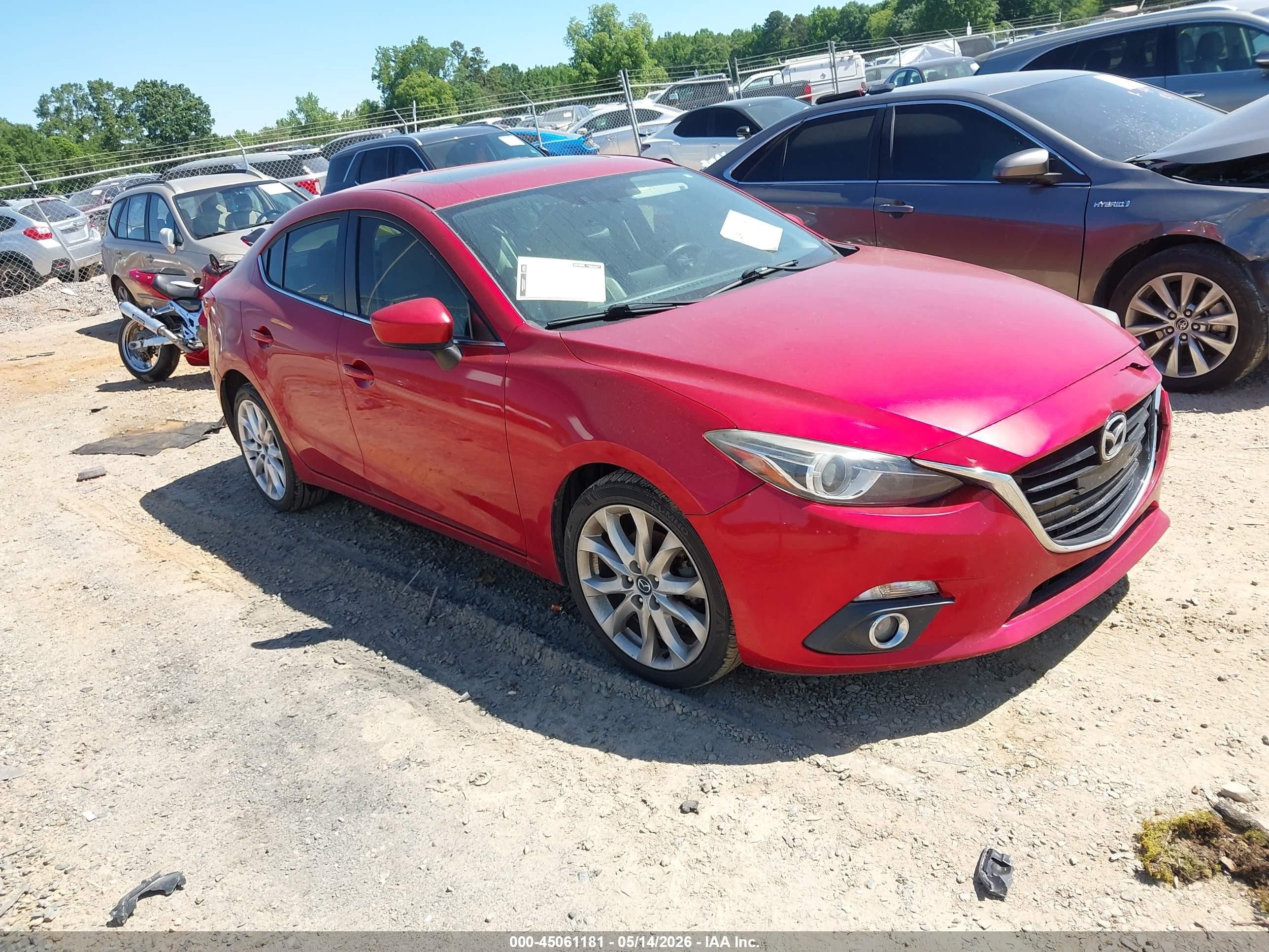 2016 Mazda 3 S Grand Touring, VIN JM1BM1X36G1298349 — Перед