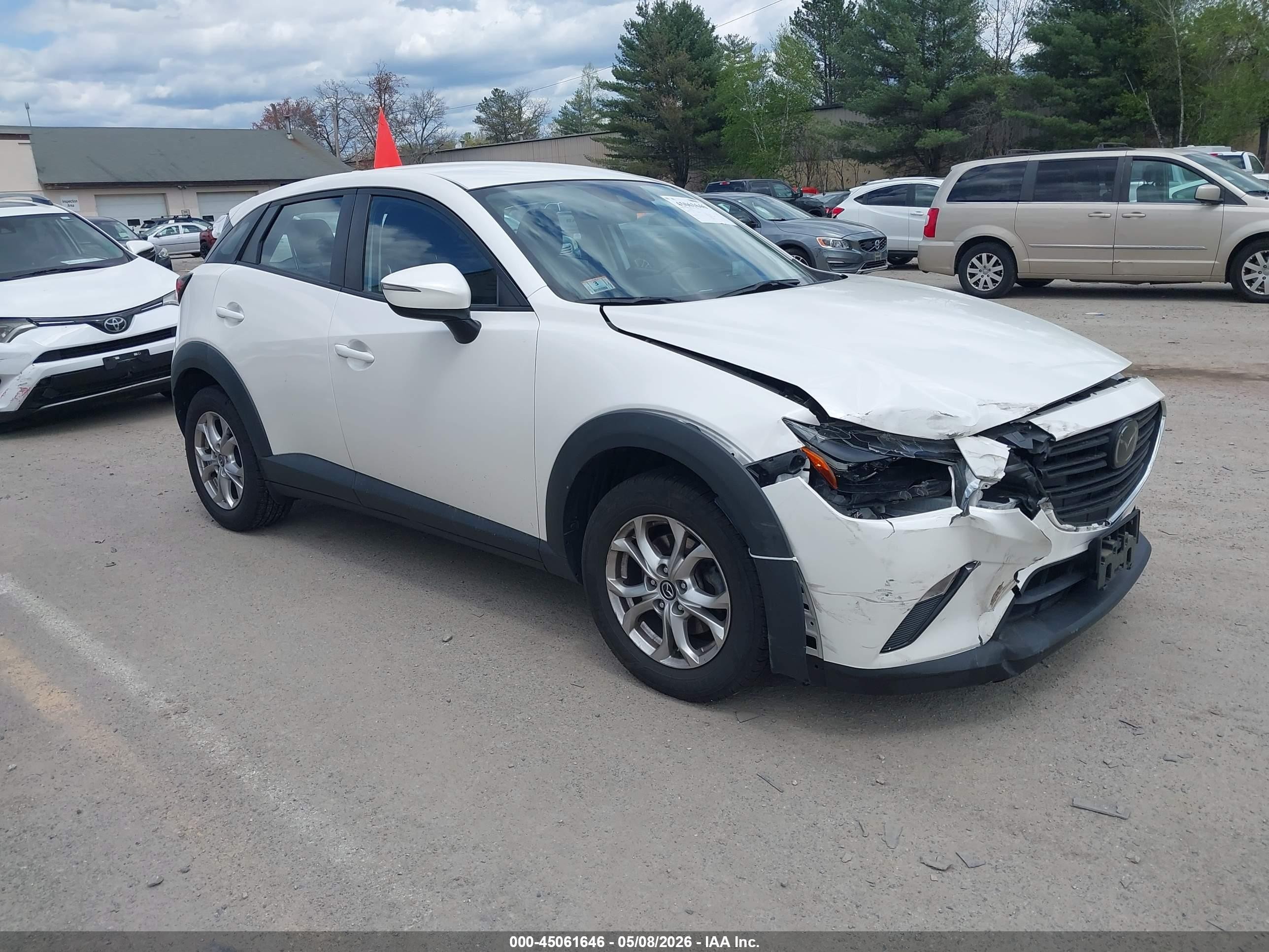 2021 Mazda CX-3 Sport, VIN JM1DKFB72M1506101 — Front end