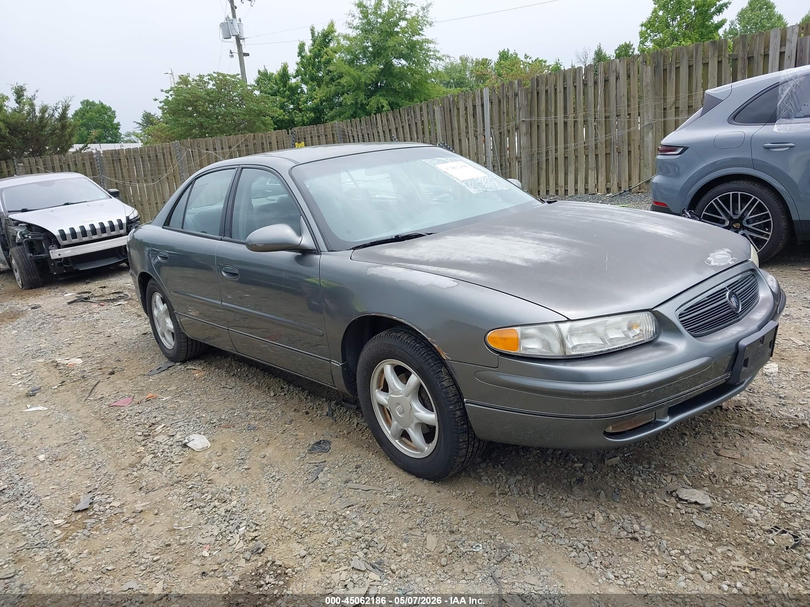 2004 Buick Regal LS, VIN 2G4WB52K641345295 — Normal wear