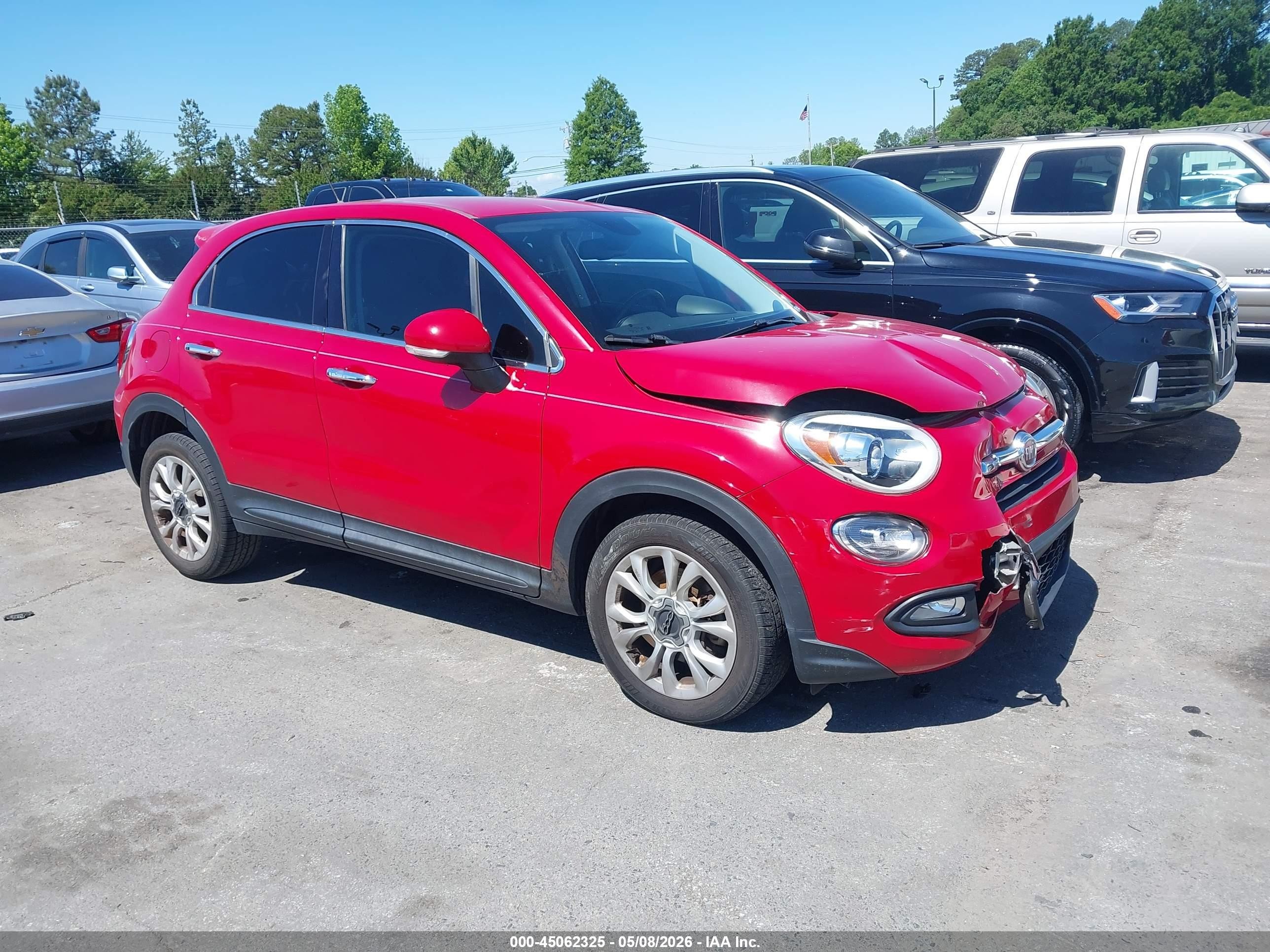 2017 FIAT 500X Lounge, VIN ZFBCFXDB8HP517505 — Front end