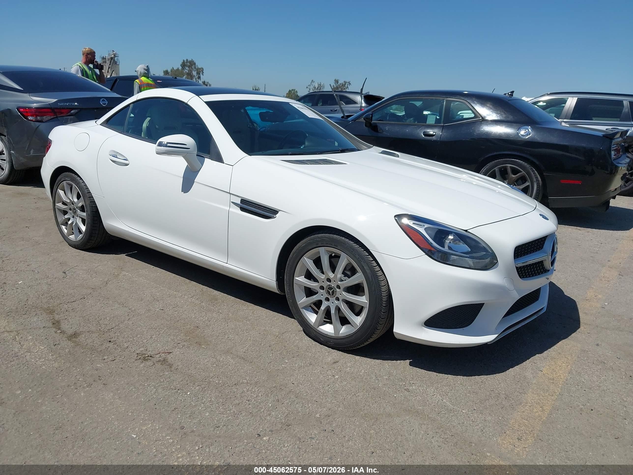 2018 Mercedes-Benz SLC 300, VIN WDDPK3JA1JF155470 — Rear end