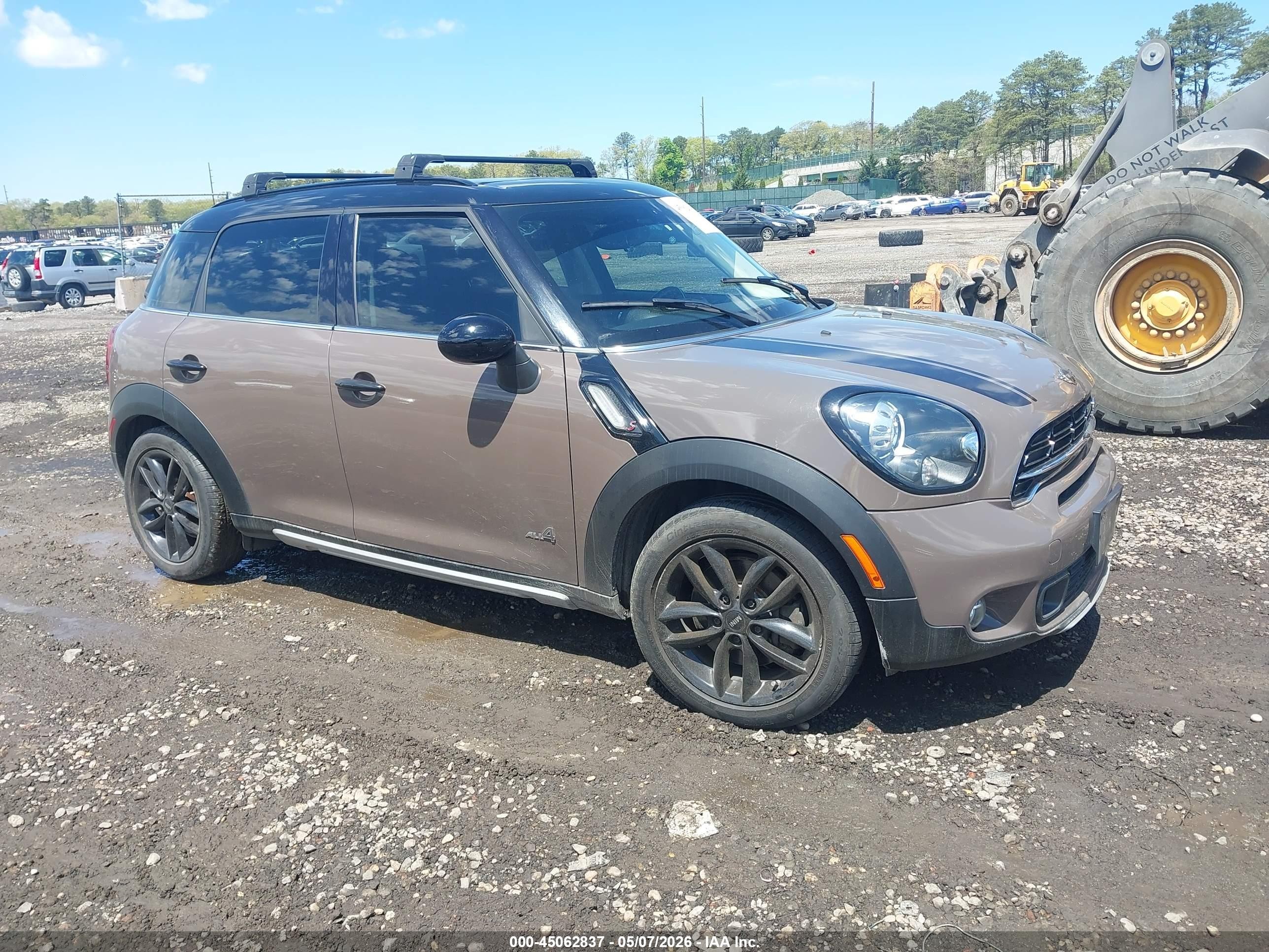 2015 MINI Countryman S, VIN WMWZC5C59FWP45870 — Normal wear