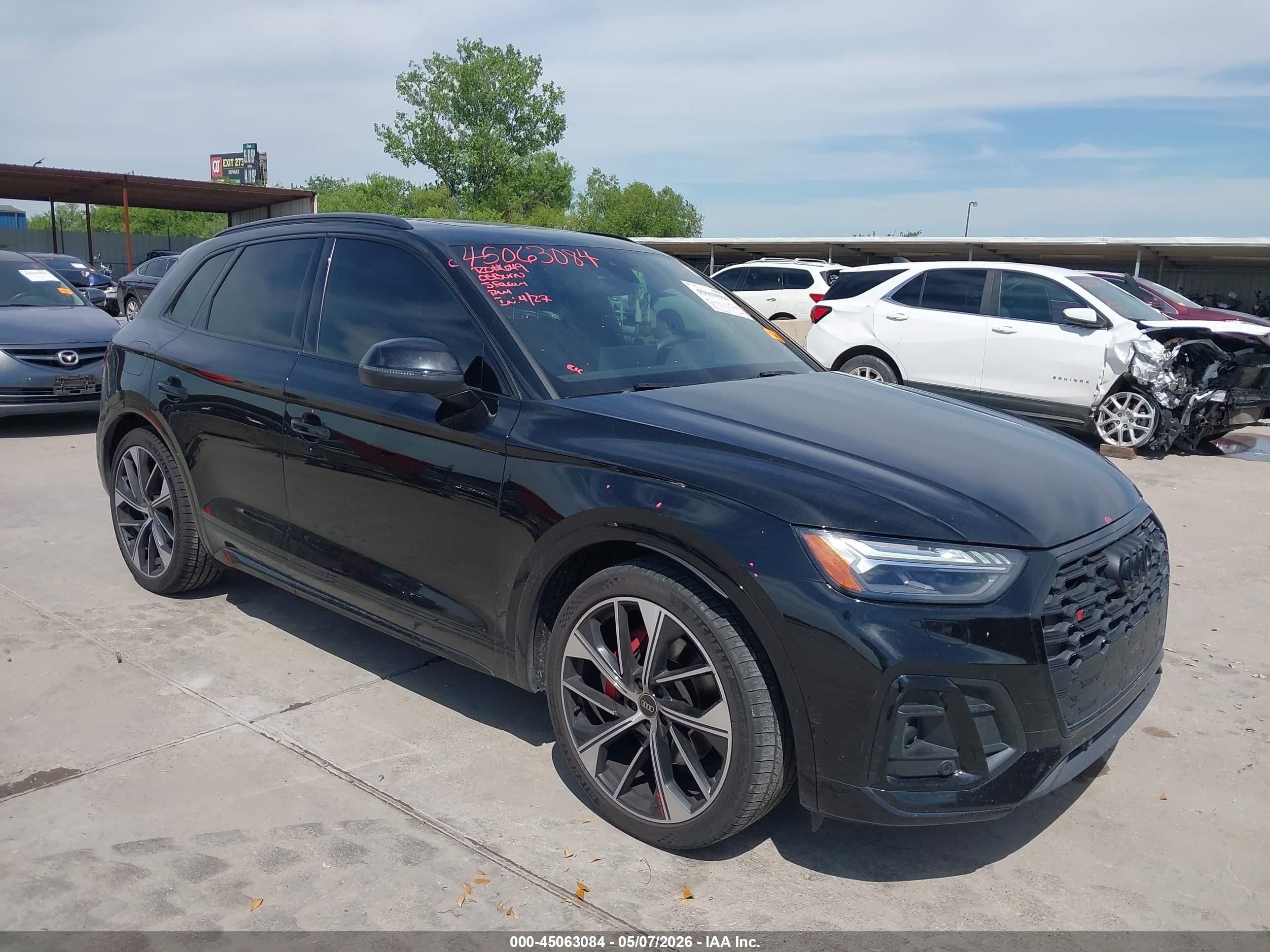 2023 Audi SQ5 Prestige, VIN WA1C4AFY7P2156968 — Зад