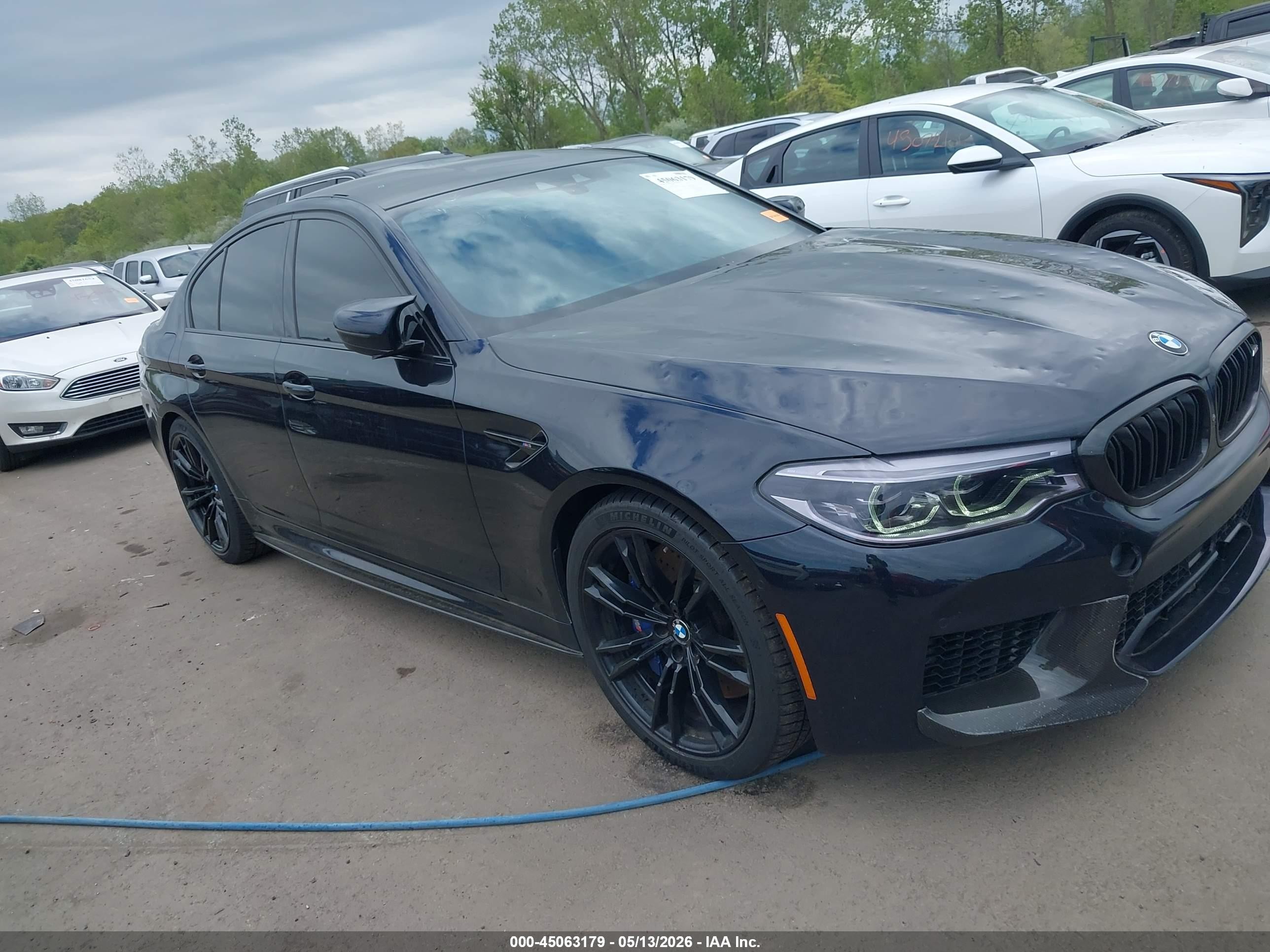 2018 BMW M5, VIN WBSJF0C5XJB282835 — Град