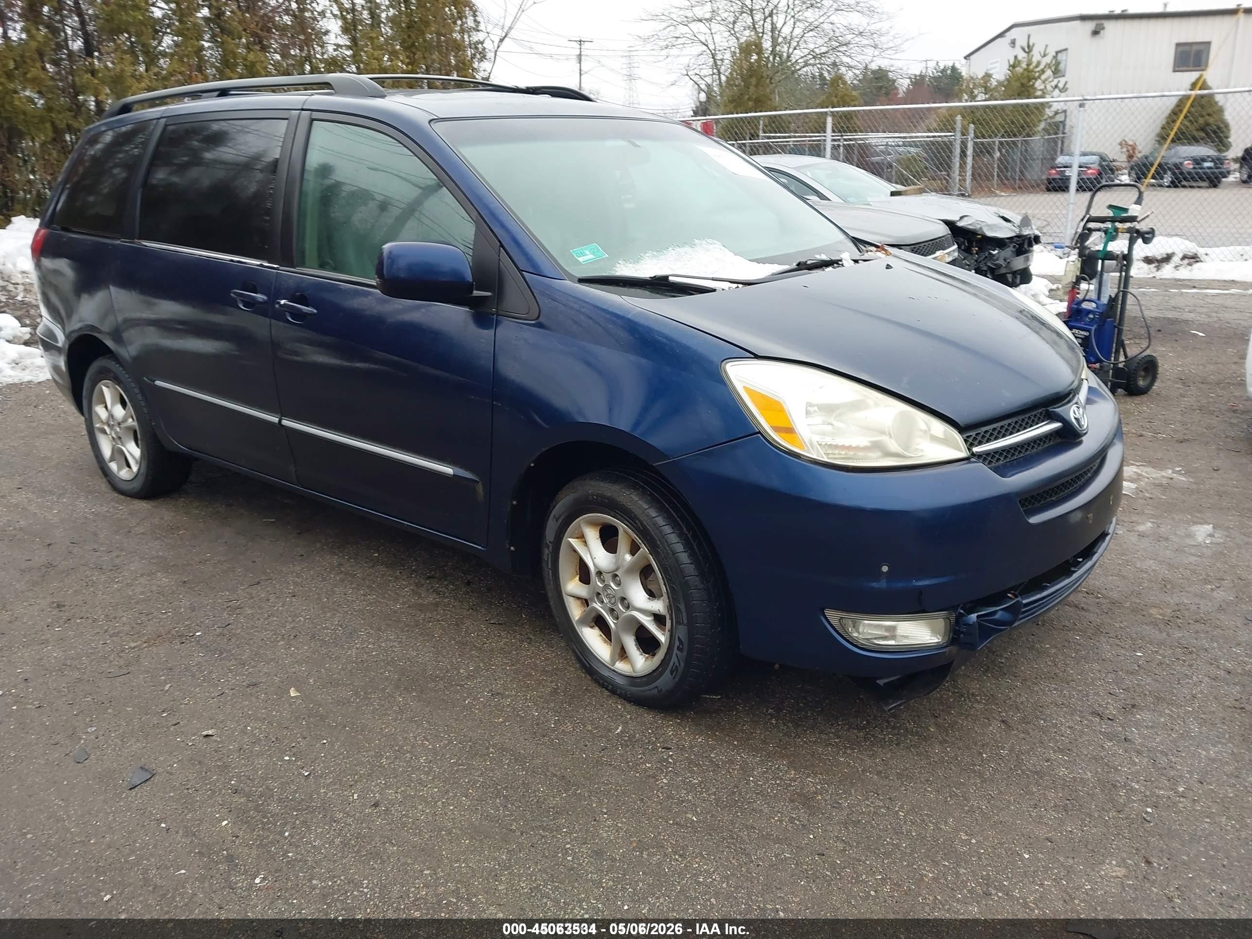 2004 Toyota Sienna XLE Limited, VIN 5TDBA22C24S023680 — Not stated