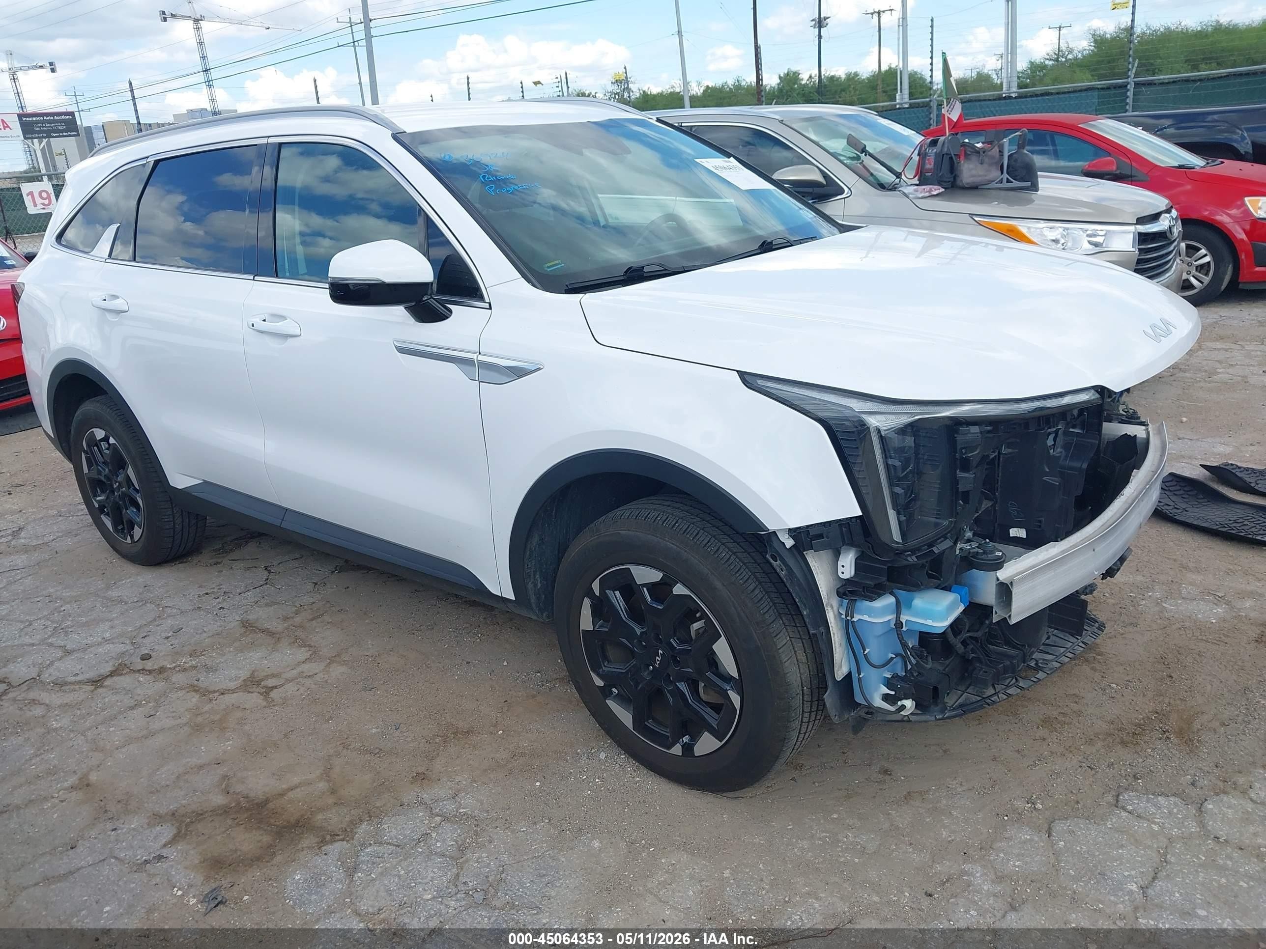 2024 Kia Sorento S, VIN 5XYRLDJC9RG278790 — Front end