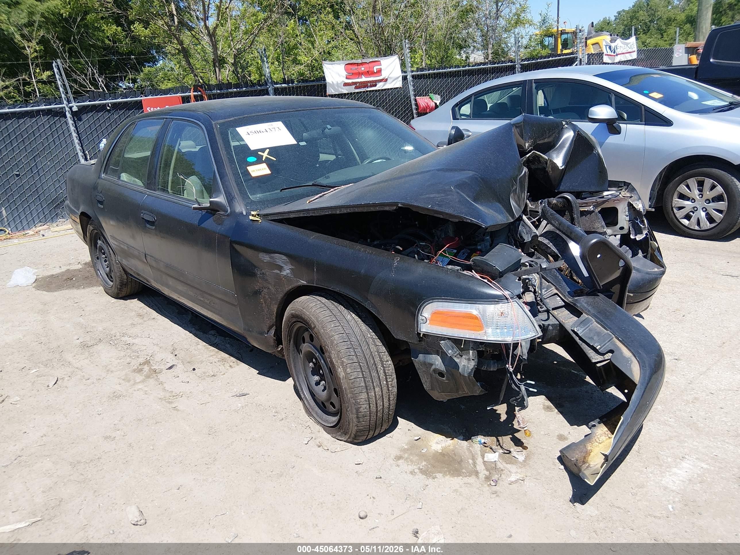 2006 Ford Police Interceptor, VIN 2FAHP71W36X101186 — Front end