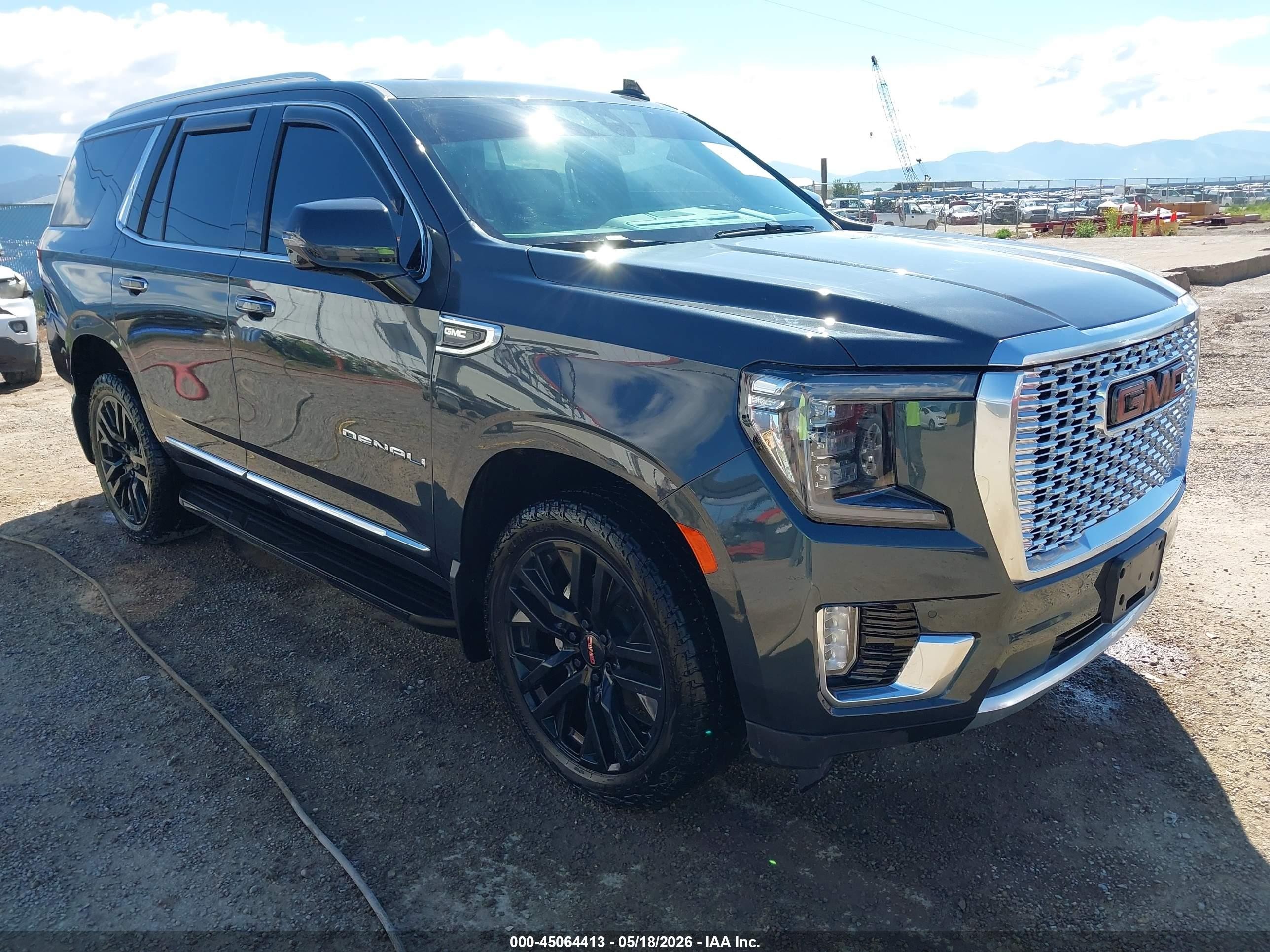 2021 GMC Yukon Denali, VIN 1GKS2DKL0MR409297 — Side