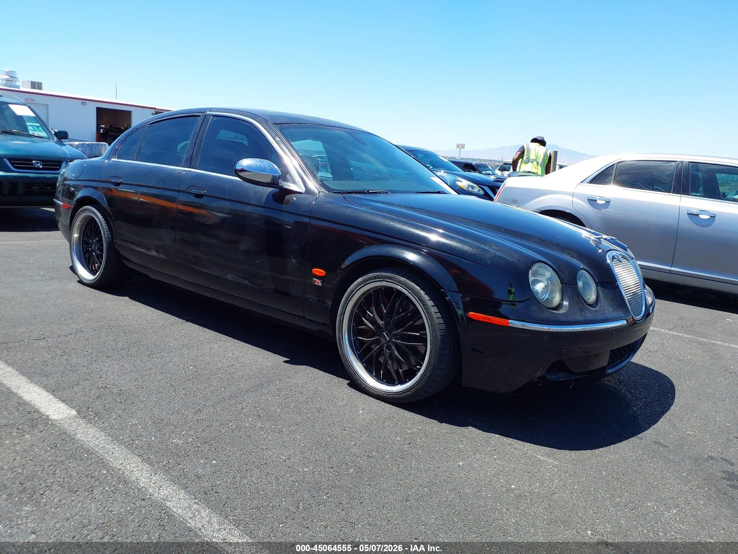 2007 Jaguar S-Type R, VIN SAJWA03CX71N76049 — Normal wear