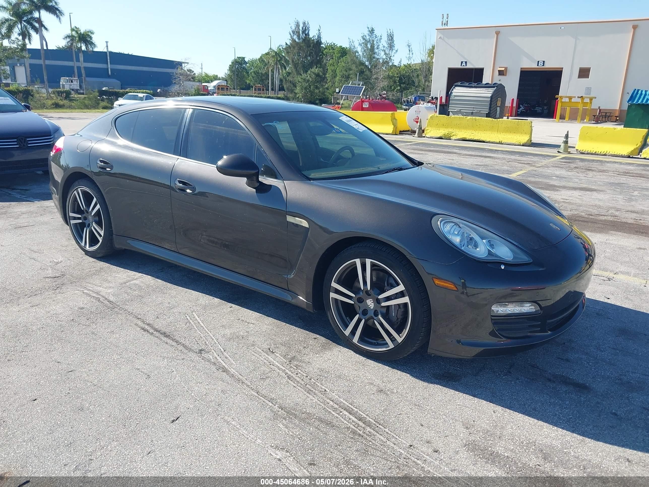 2012 Porsche Panamera, VIN WP0AA2A75CL072582 — Фото с аукциона