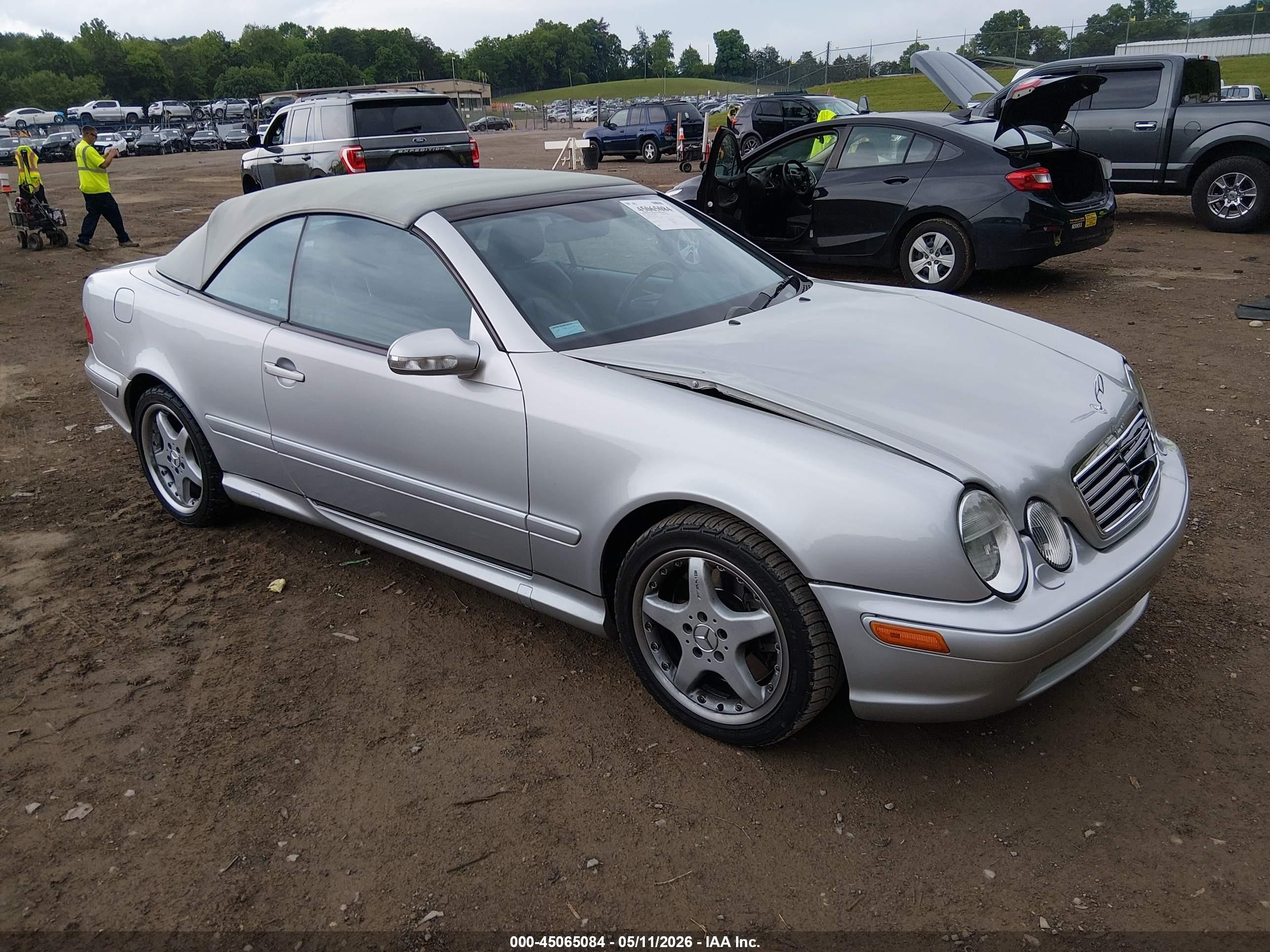 2002 Mercedes-Benz CLK 55 AMG, VIN WDBLK74GX2T121447 — Front end