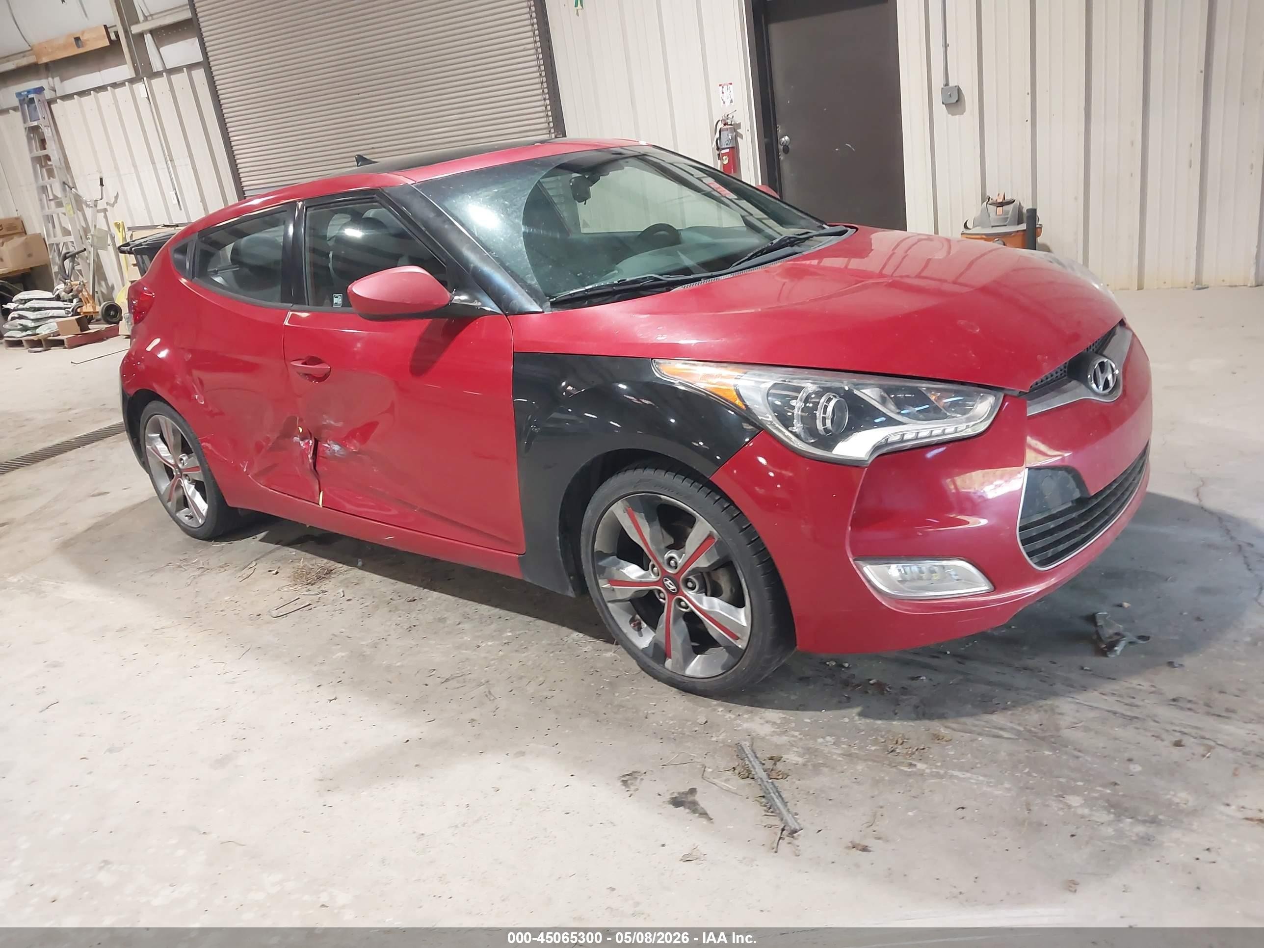 2016 Hyundai Veloster, VIN KMHTC6ADXGU295020 — Side