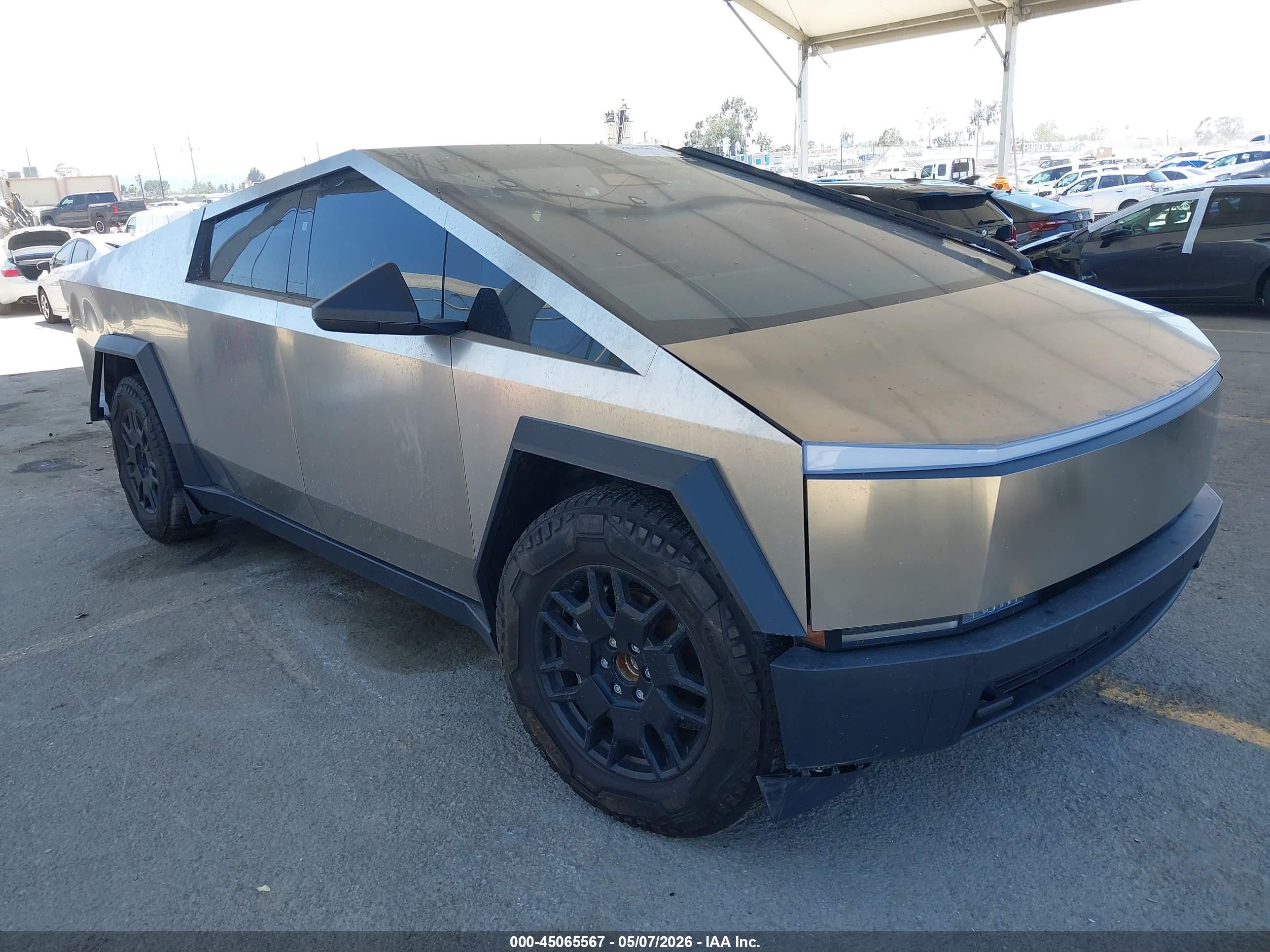 2024 Tesla Cybertruck, VIN 7G2CEHED8RA023494 — Rear end