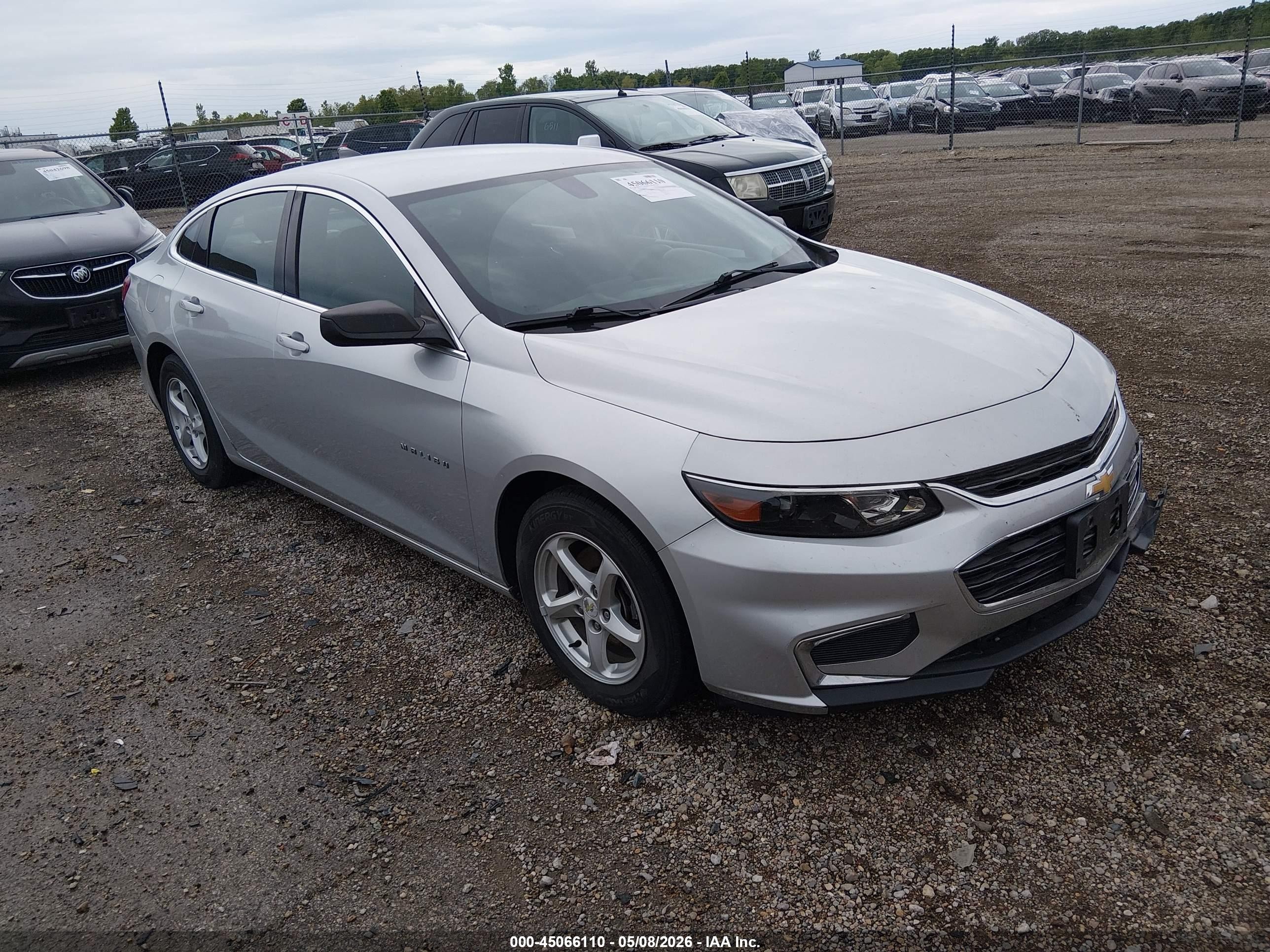 2017 Chevrolet Malibu LS, VIN 1G1ZB5ST2HF158735 — Front end