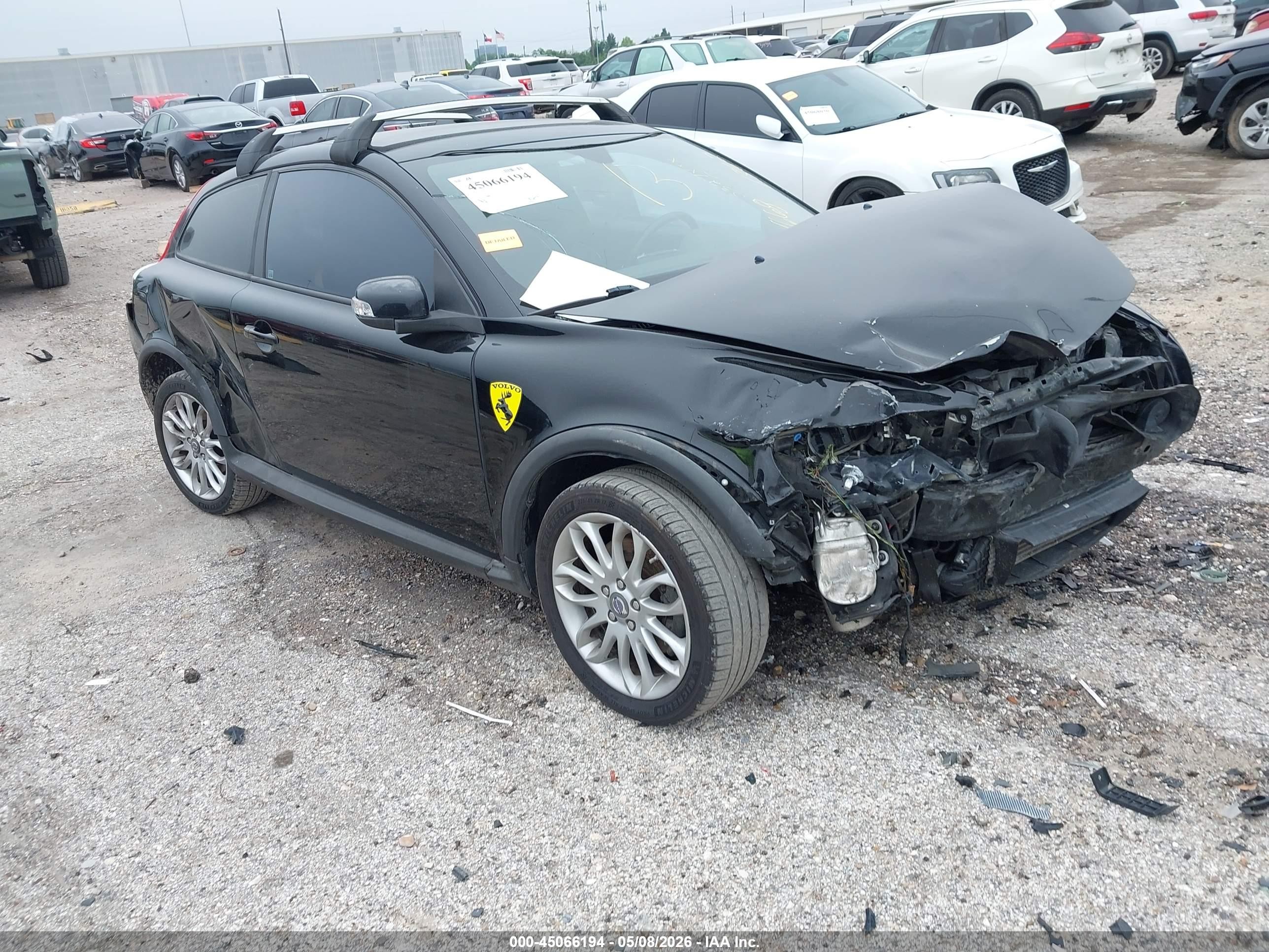 2009 Volvo C30, VIN YV1MK672292141668 — Перед
