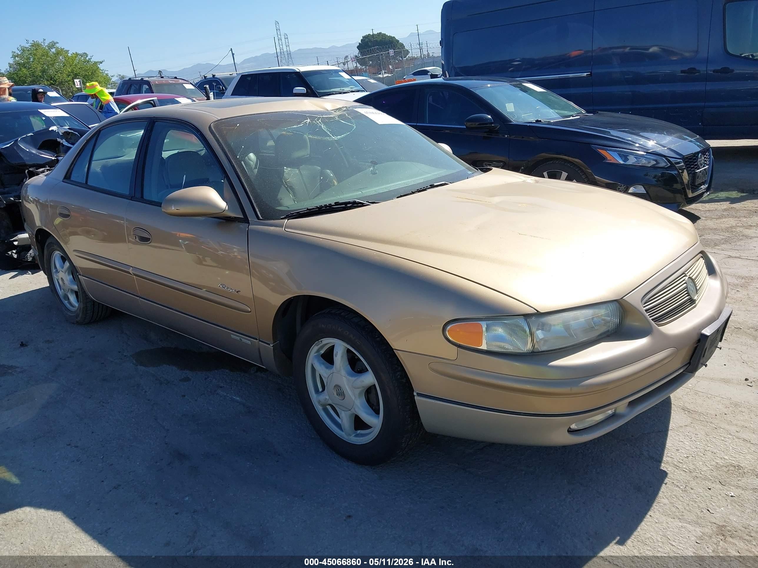 2001 Buick Regal LS, VIN 2G4WB55K011138828 — Roof