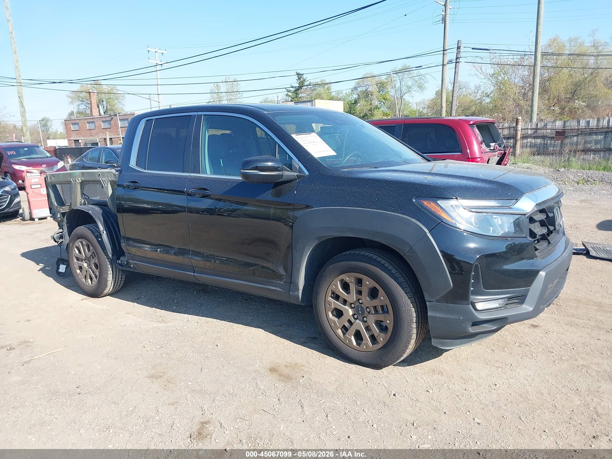 2021 Honda Ridgeline RTL, VIN 5FPYK3F57MB025557 — Rear end