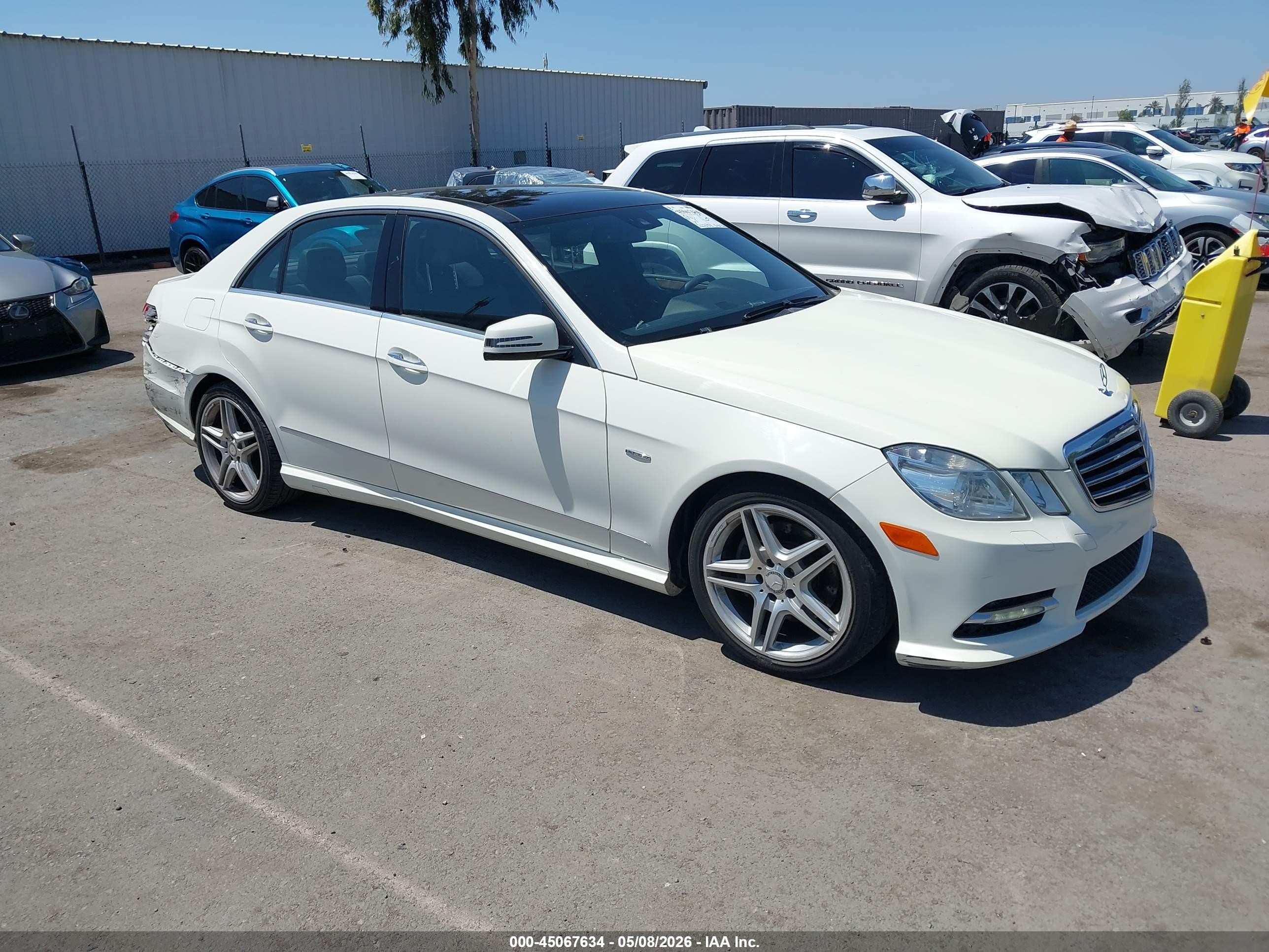 2012 Mercedes-Benz E 350 Luxury, VIN WDDHF5KB9CA640743 — Rear end