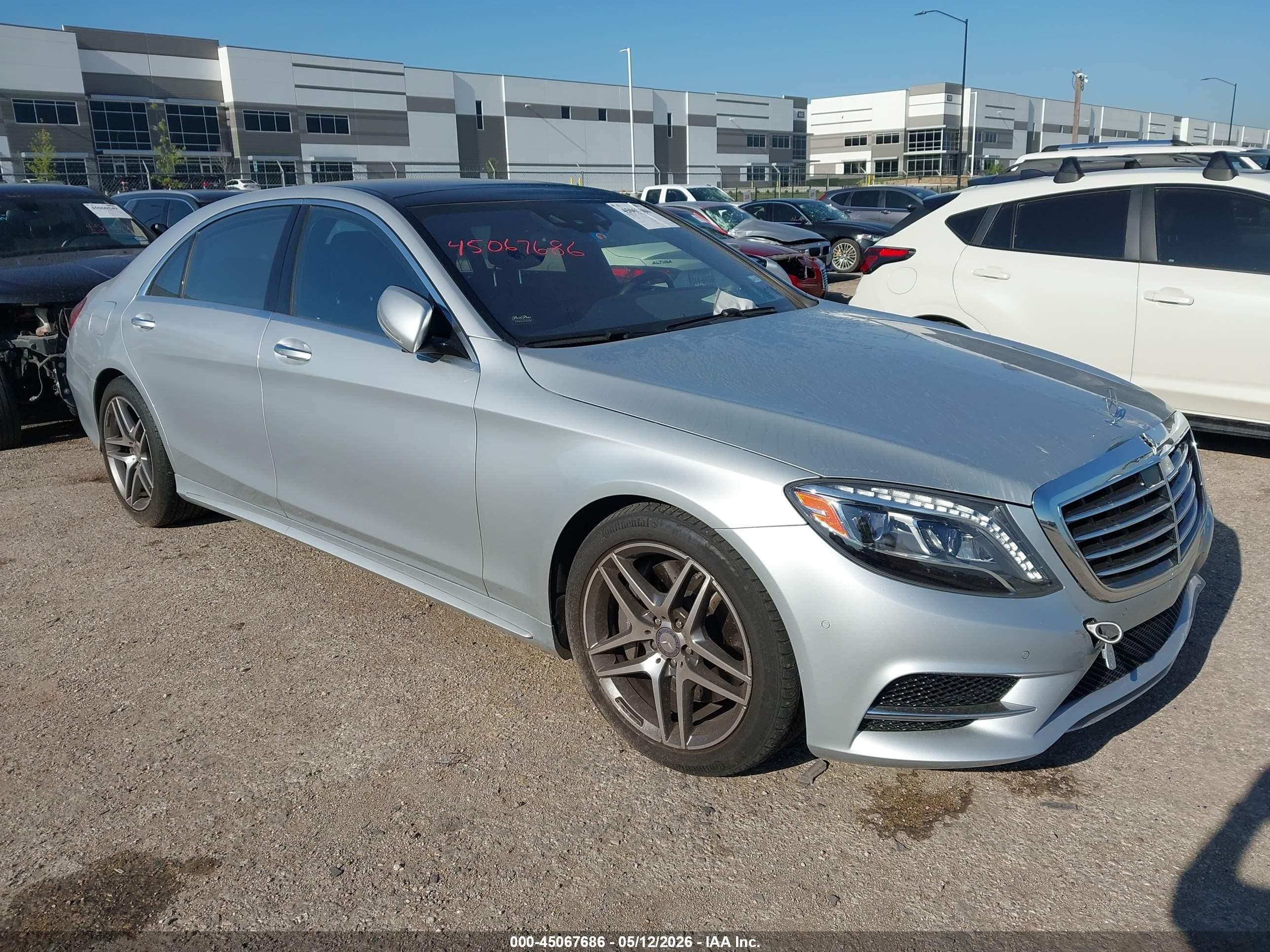 2016 Mercedes-Benz S 550, VIN WDDUG8FBXGA247668 — Front end