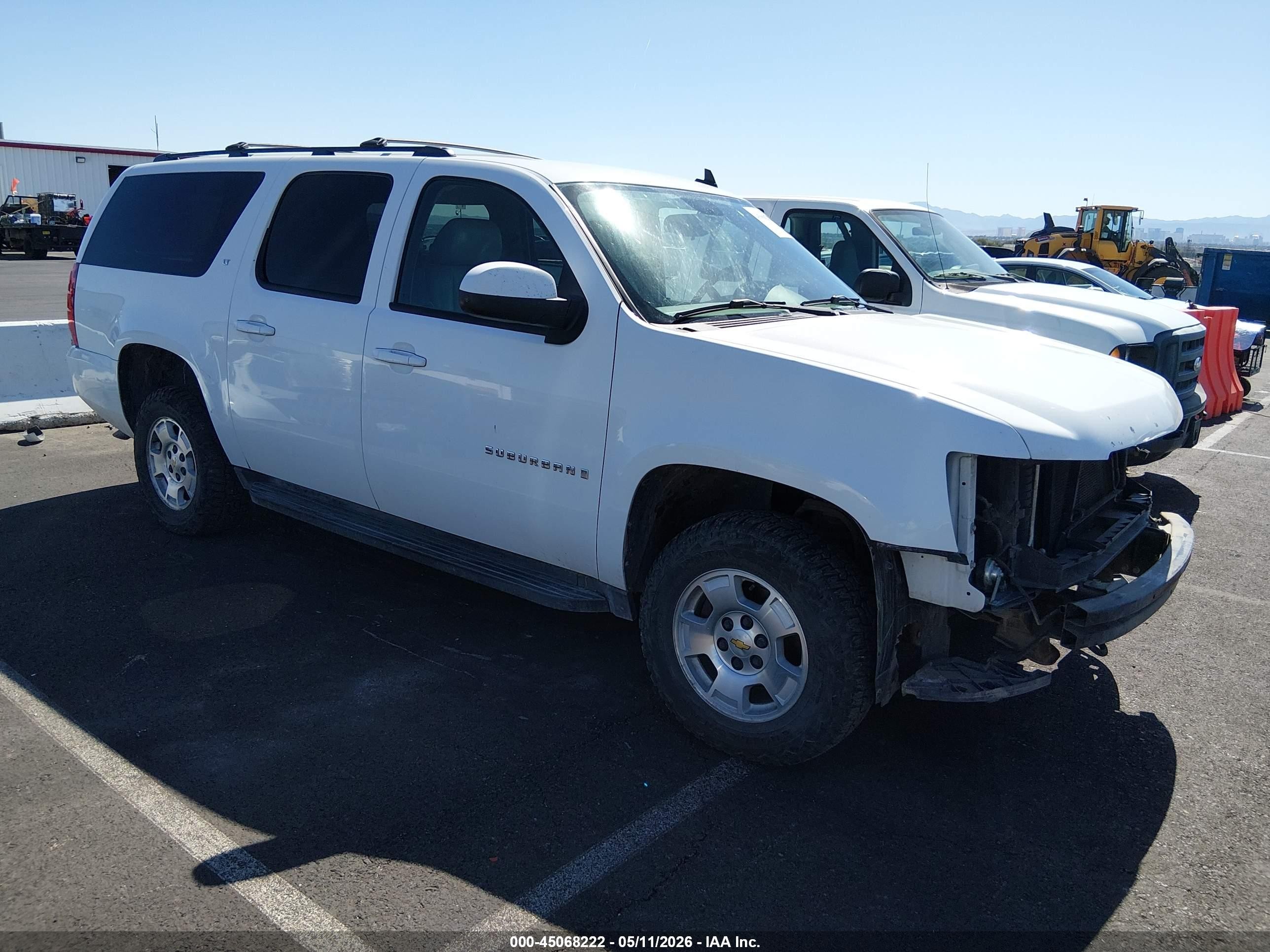 2009 Chevrolet Suburban 2LT, VIN 1GNFK26319R265835 — Front end