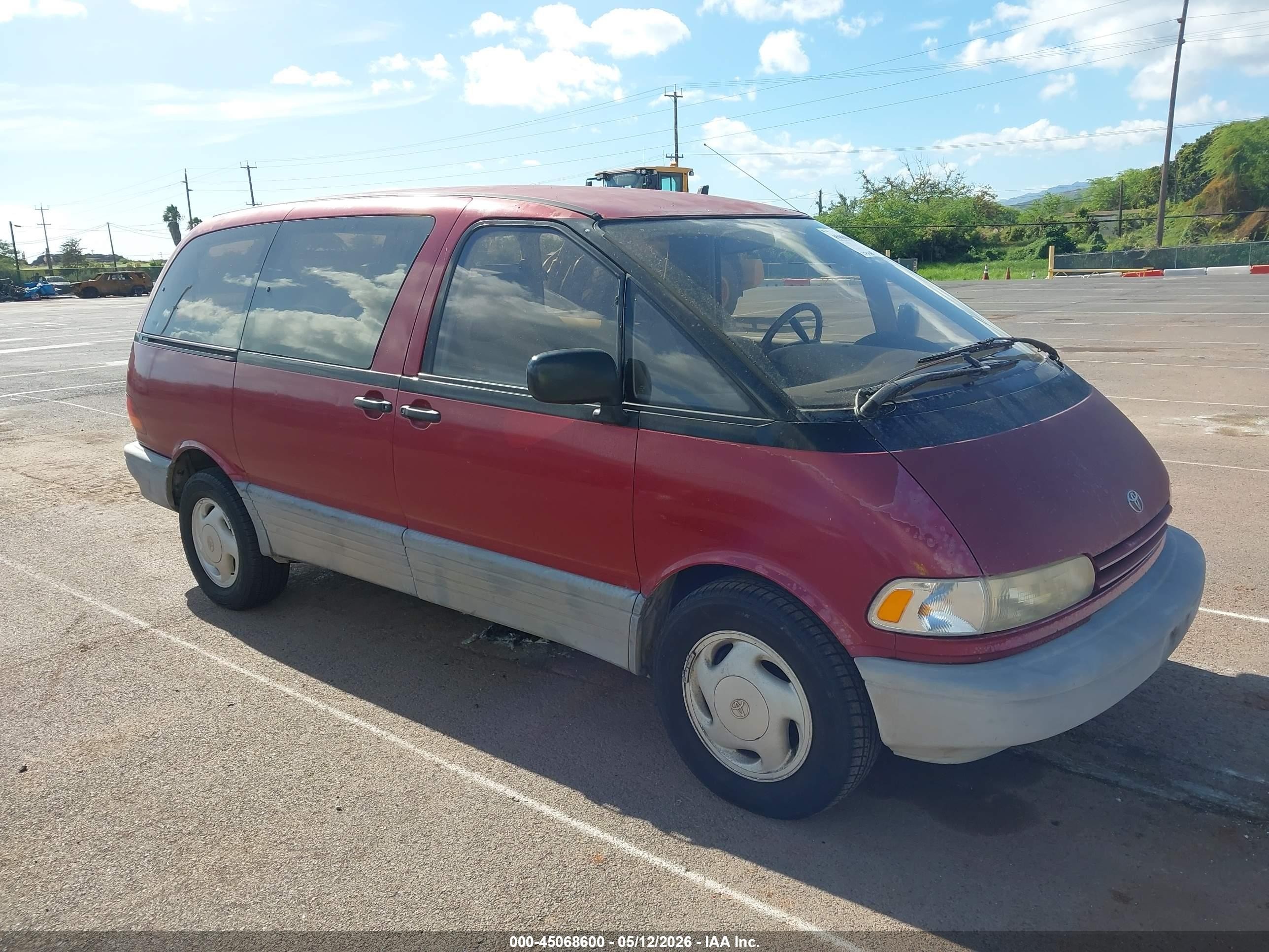 1993 Toyota Previa LE, VIN JT3AC12R3P1070629 — Normal wear