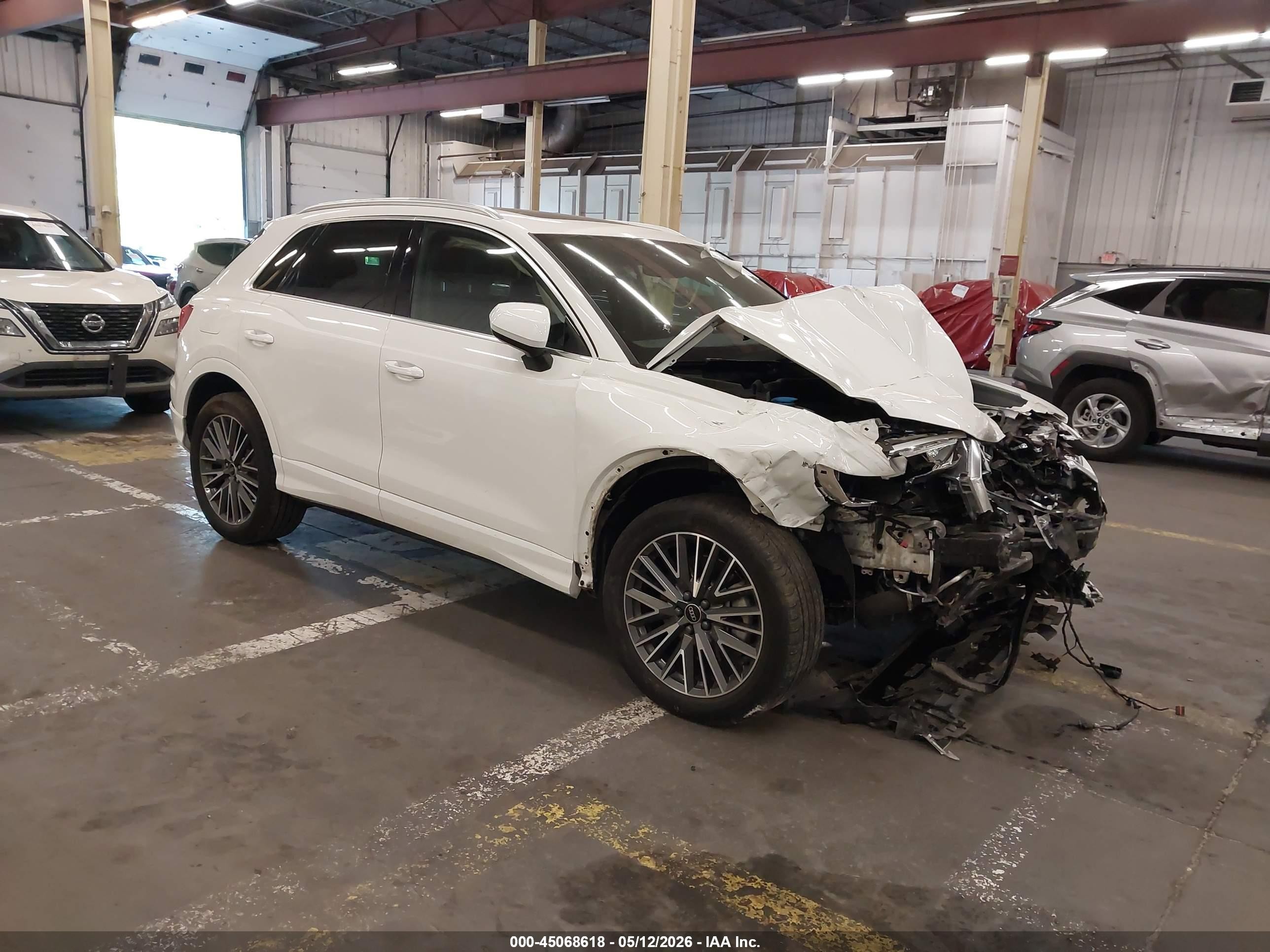 2021 Audi Q3 Premium, VIN WA1AUCF3XM1083426 — Front end
