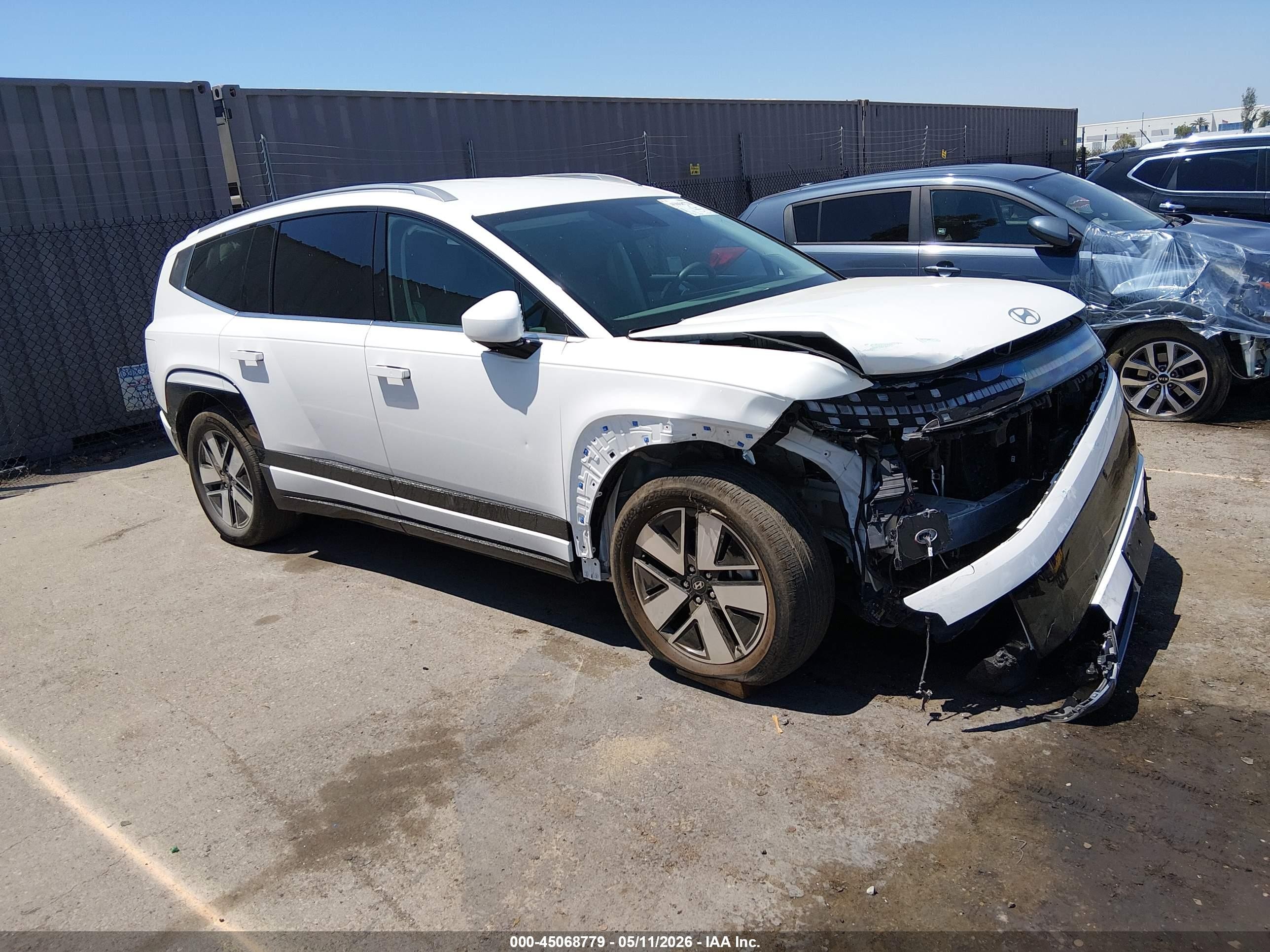 2026 Hyundai IONIQ 9 SEL, VIN 7YAMUFS36TY007100 — Front end