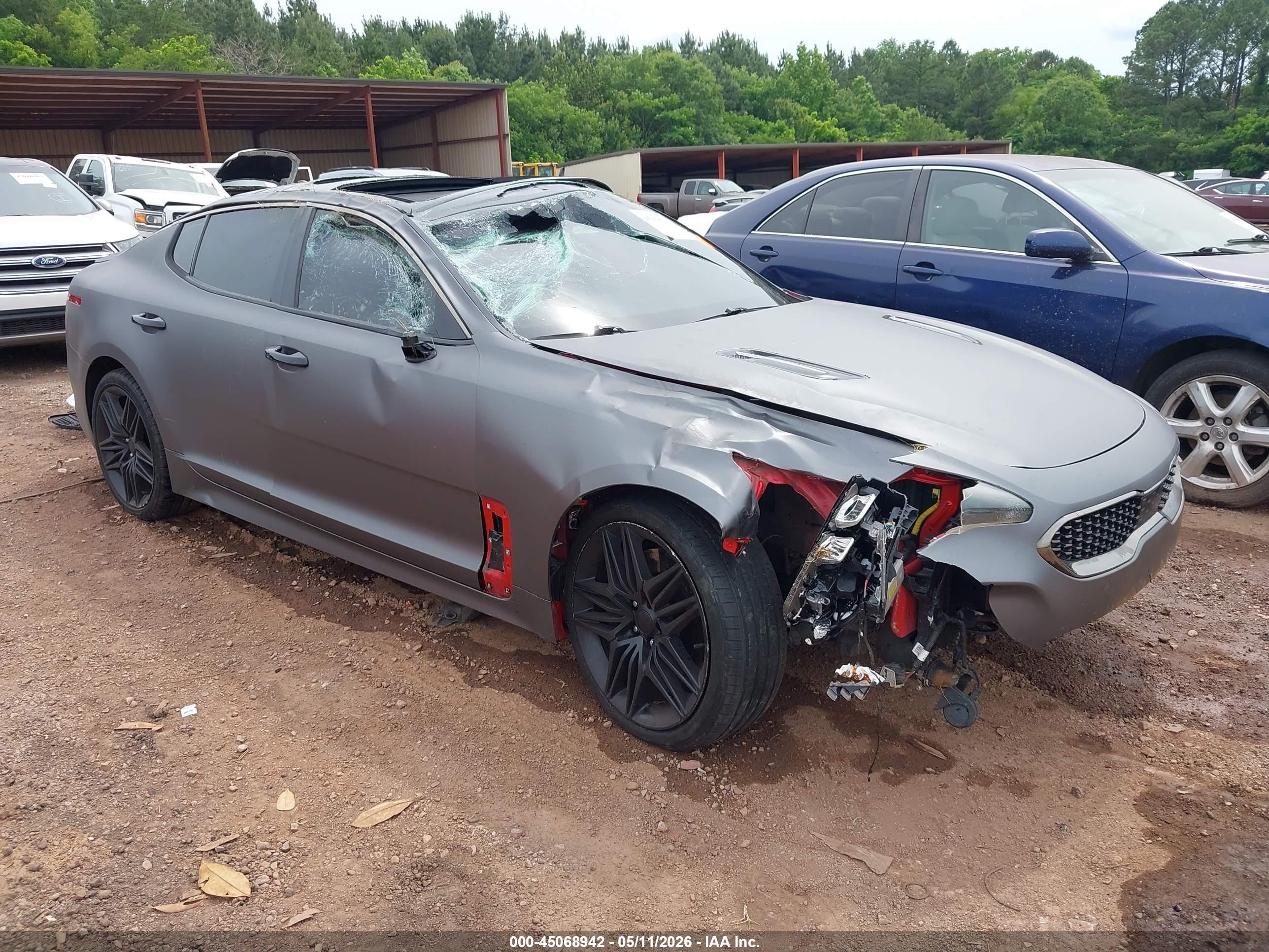 2022 Kia Stinger GT1, VIN KNAE45LC9N6104503 — Front end