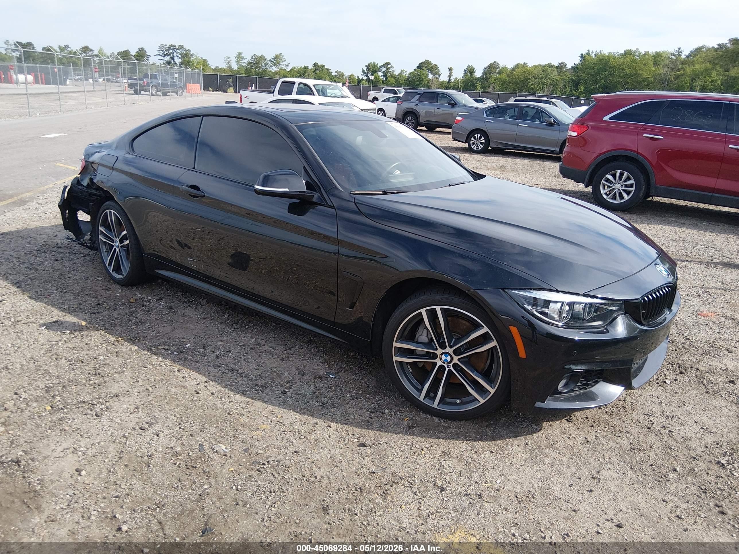 2019 BMW 4 Series 440i xDrive, VIN WBA4W9C50KAF94565 — Rear end