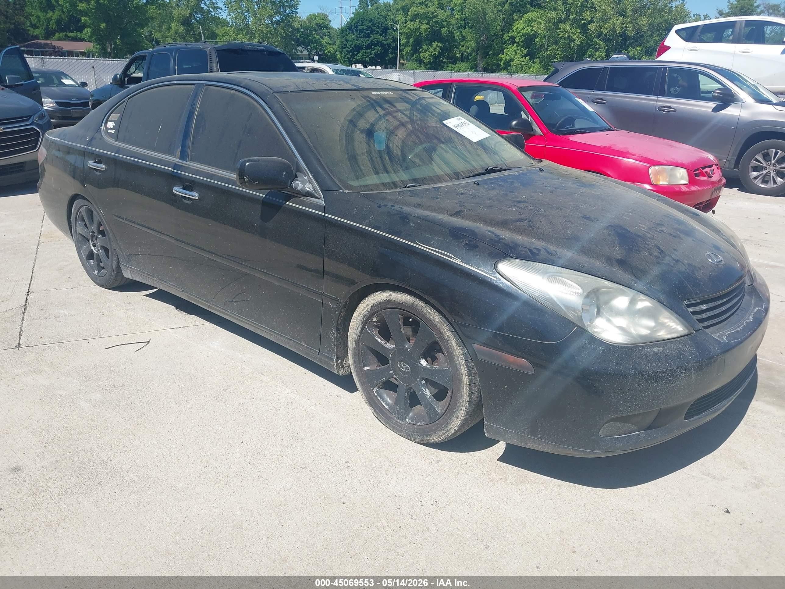 2002 Lexus ES 300, VIN JTHBF30GX20078681 — Normal wear