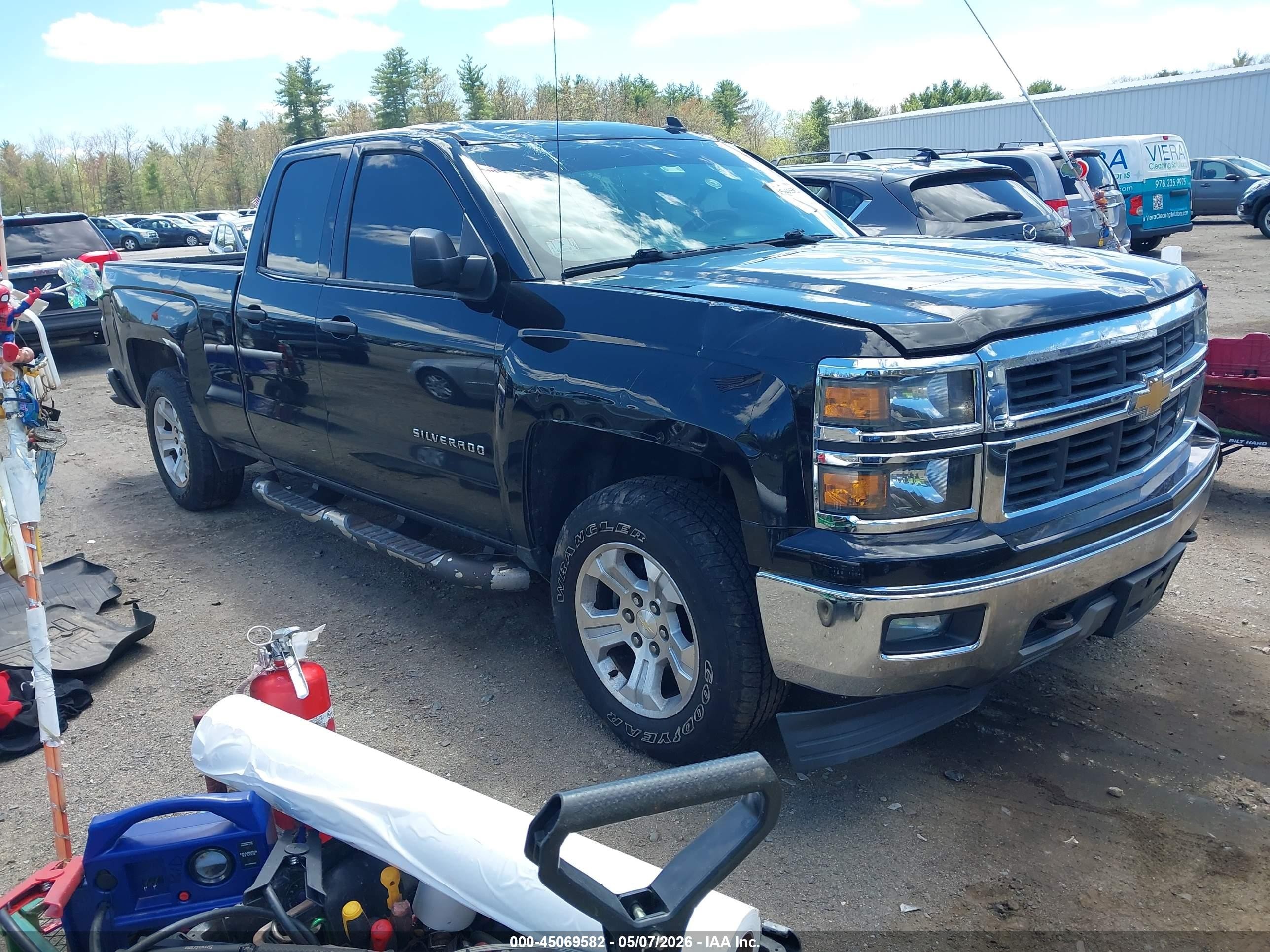 2014 Chevrolet Silverado 1500 LT, VIN 1GCVKREC4EZ348491 — Rollover