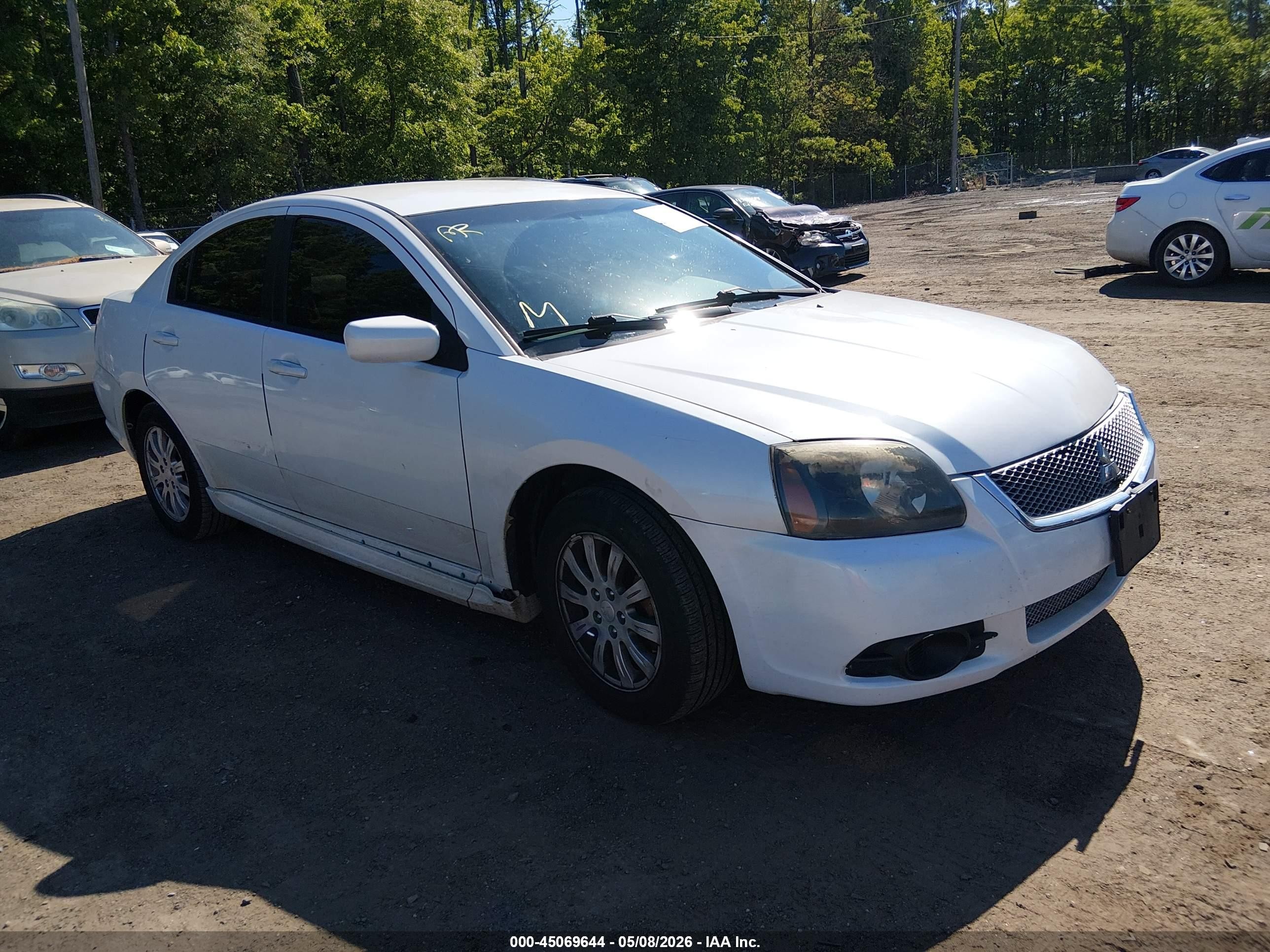 2010 Mitsubishi Galant FE, VIN 4A32B2FF1AE002304 — Front end