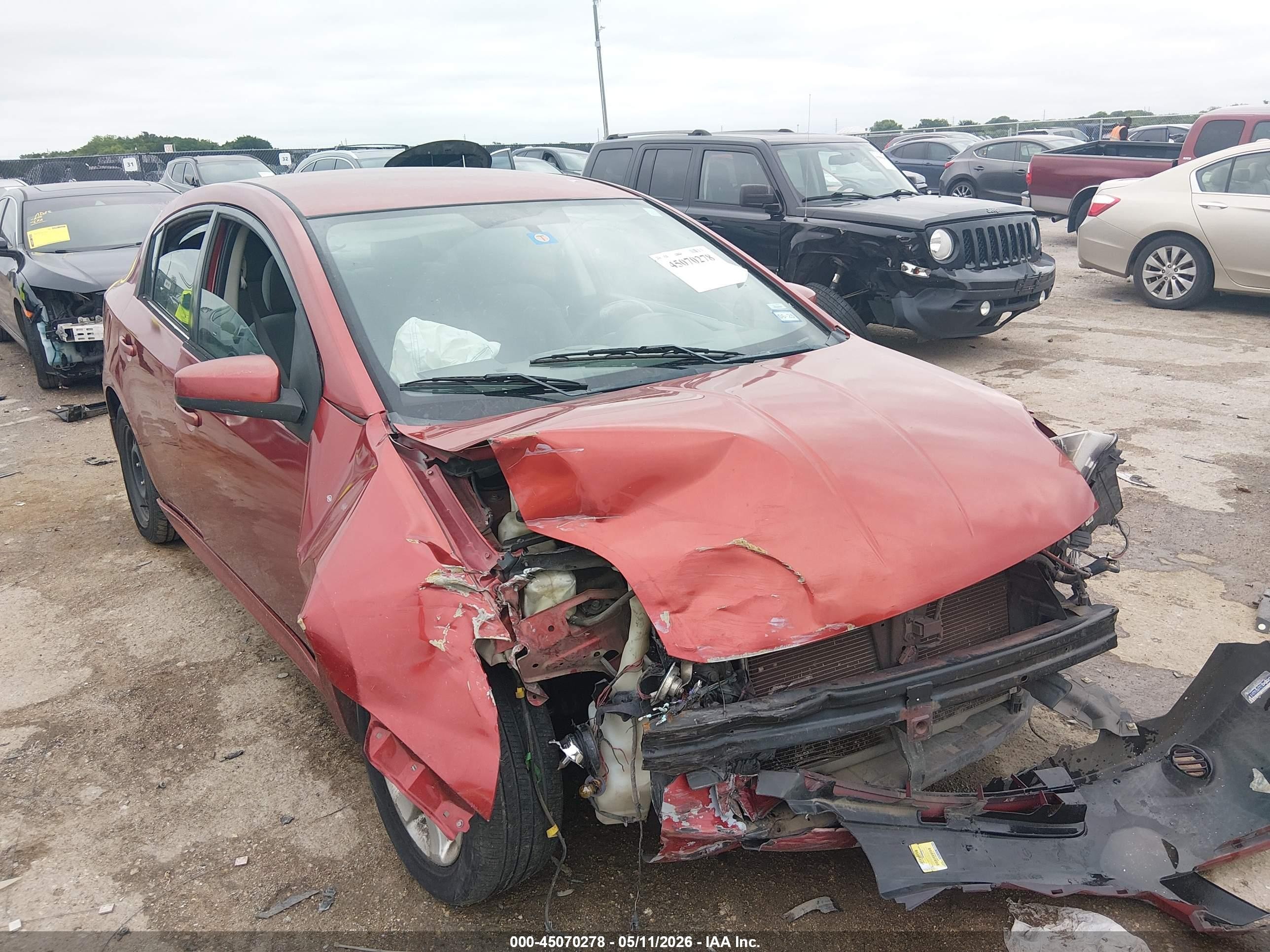 2010 Nissan Sentra S, VIN 3N1AB6AP2AL684988 — Front end