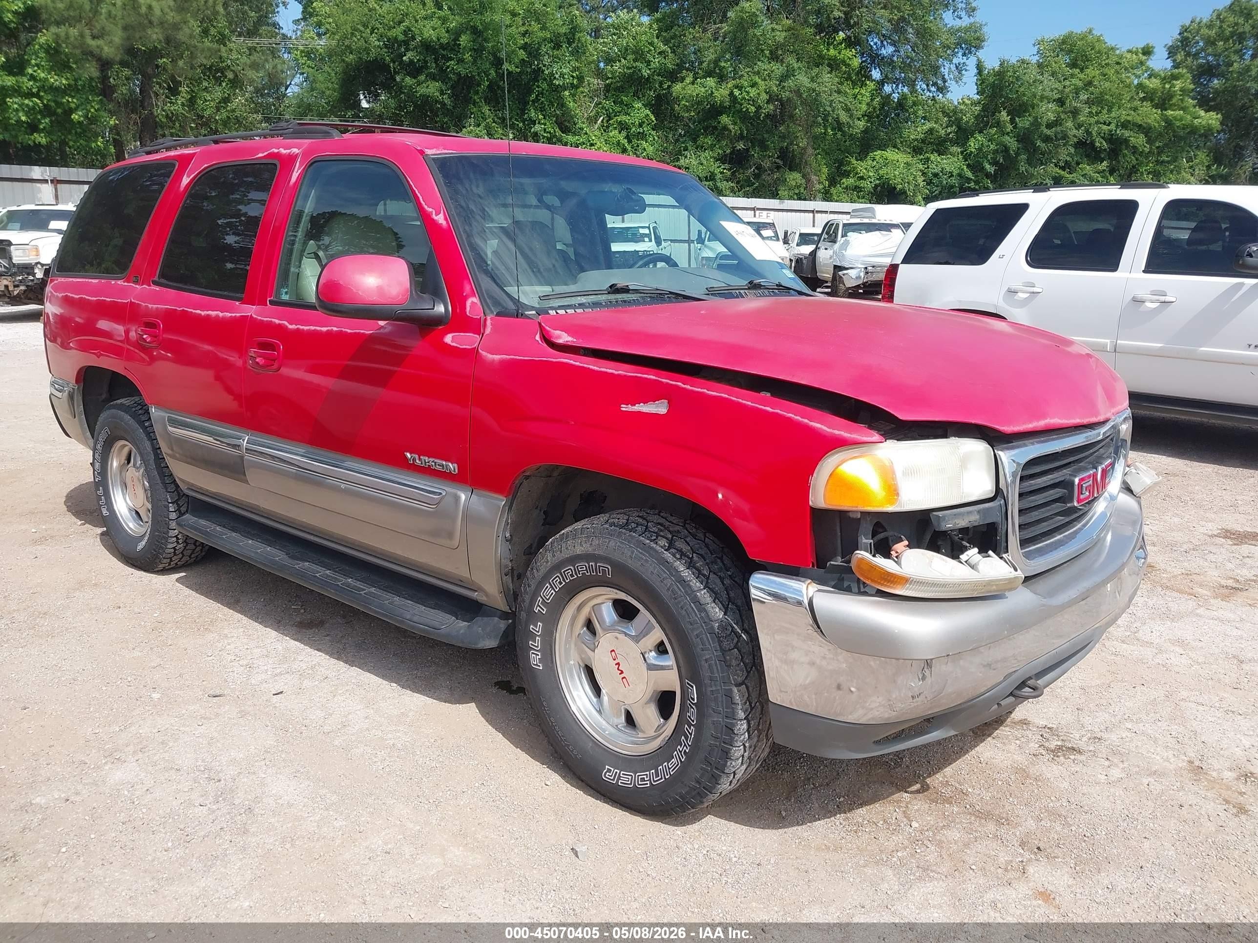 2000 GMC Yukon SLT, VIN 1GKEK13TXYJ117090 — Front end