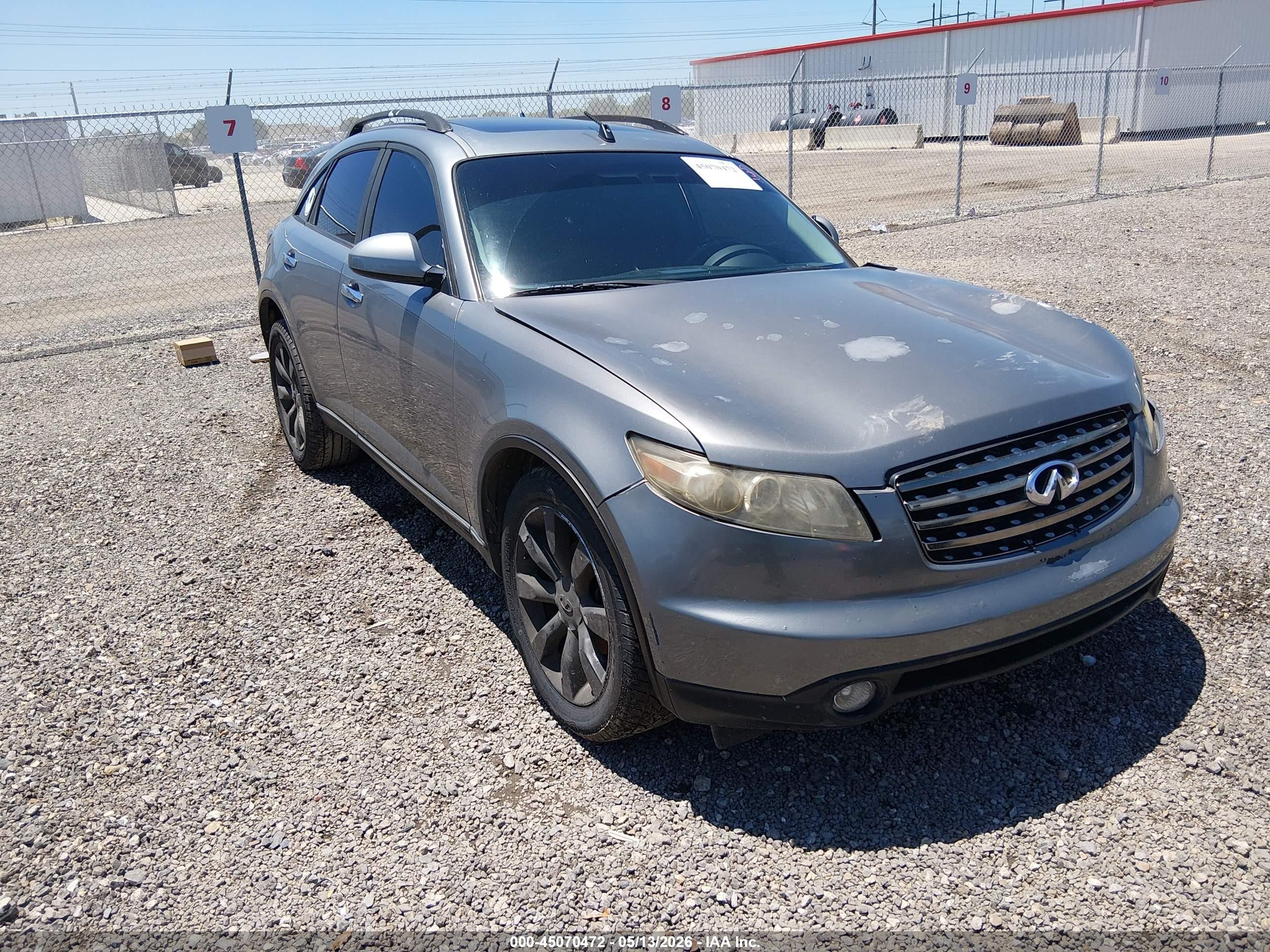2005 Infiniti FX, VIN JNRAS08U05X102953 — Front end