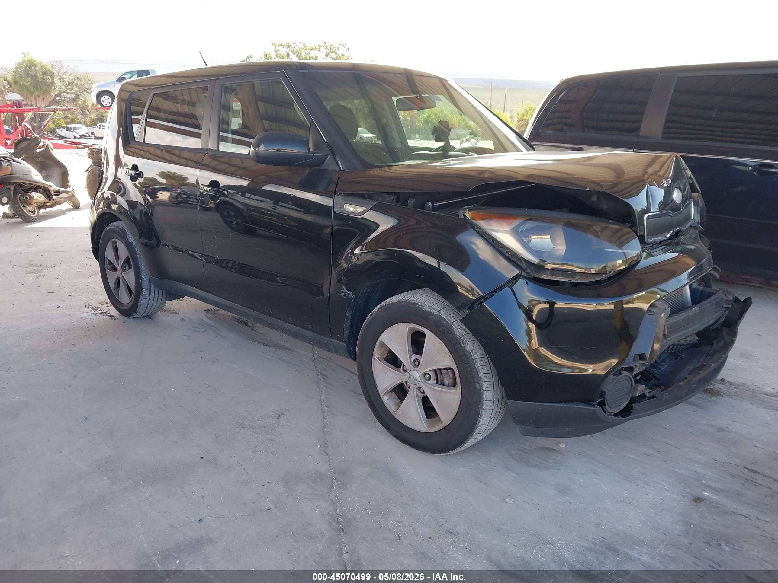 2014 Kia Soul, VIN KNDJN2A22E7746000 — Front end
