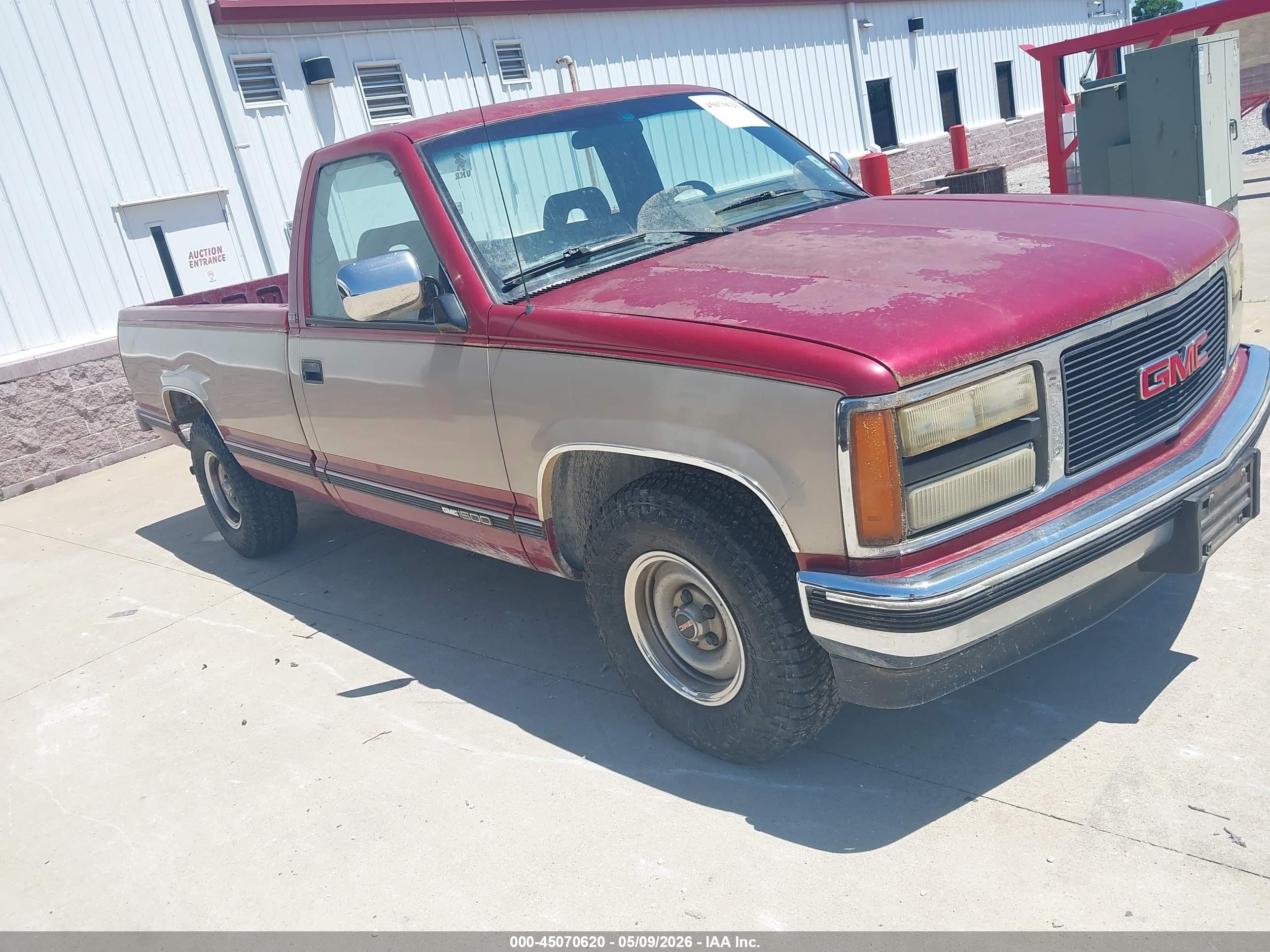 1992 GMC Sierra 1500, VIN 1GTEC14K0NZ529627 — Hail