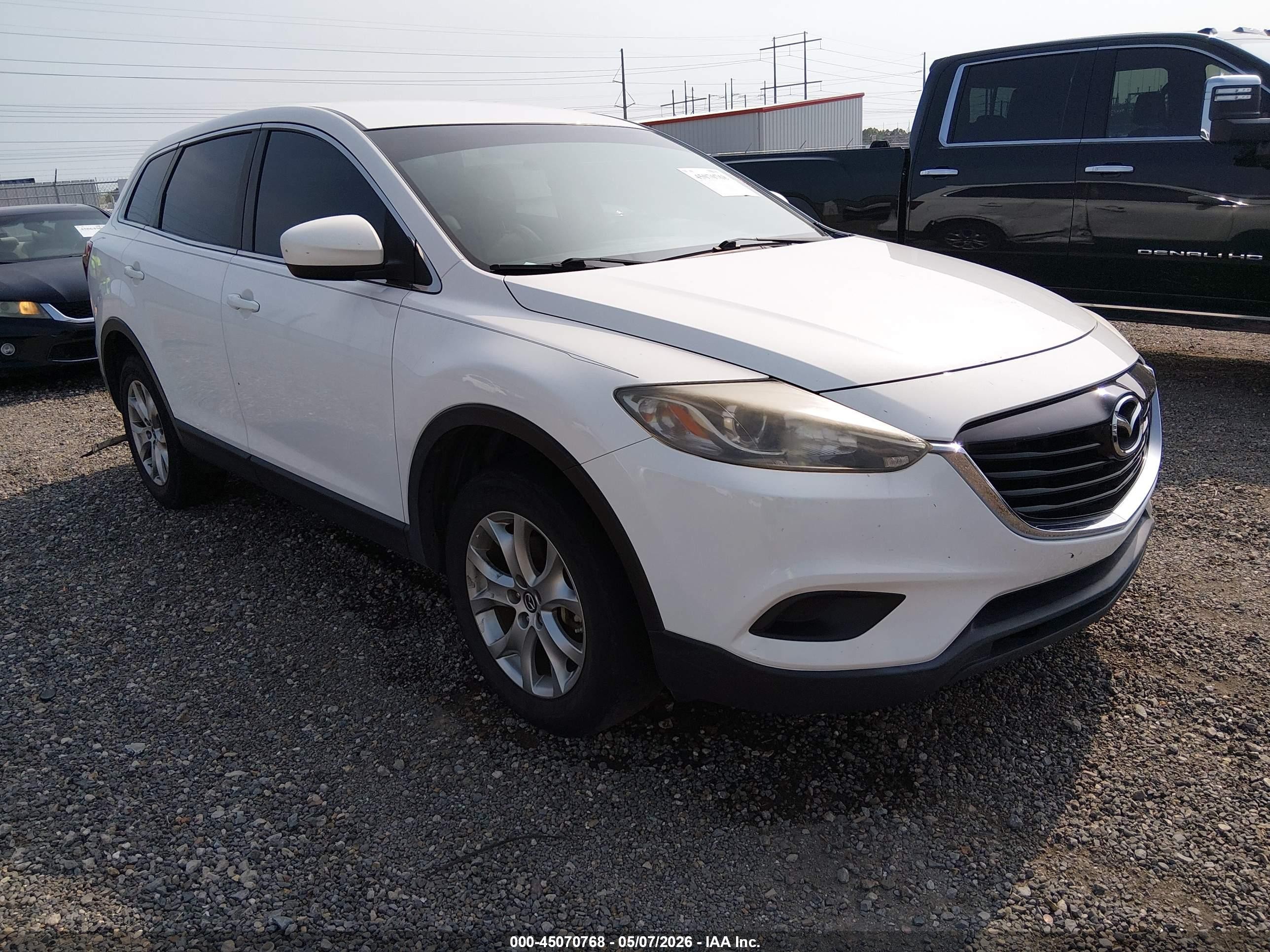 2015 Mazda CX-9 Touring, VIN JM3TB2CA6F0449996 — Бок