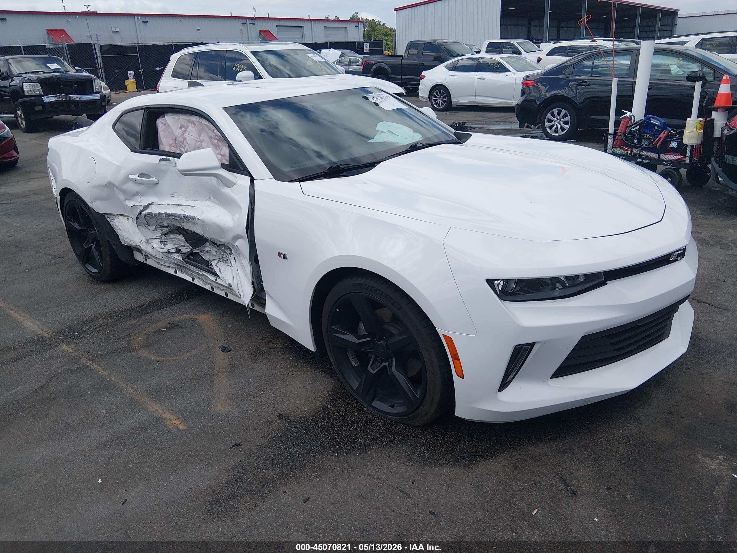 2018 Chevrolet Camaro 1LT, VIN 1G1FB1RS3J0154355 — Side