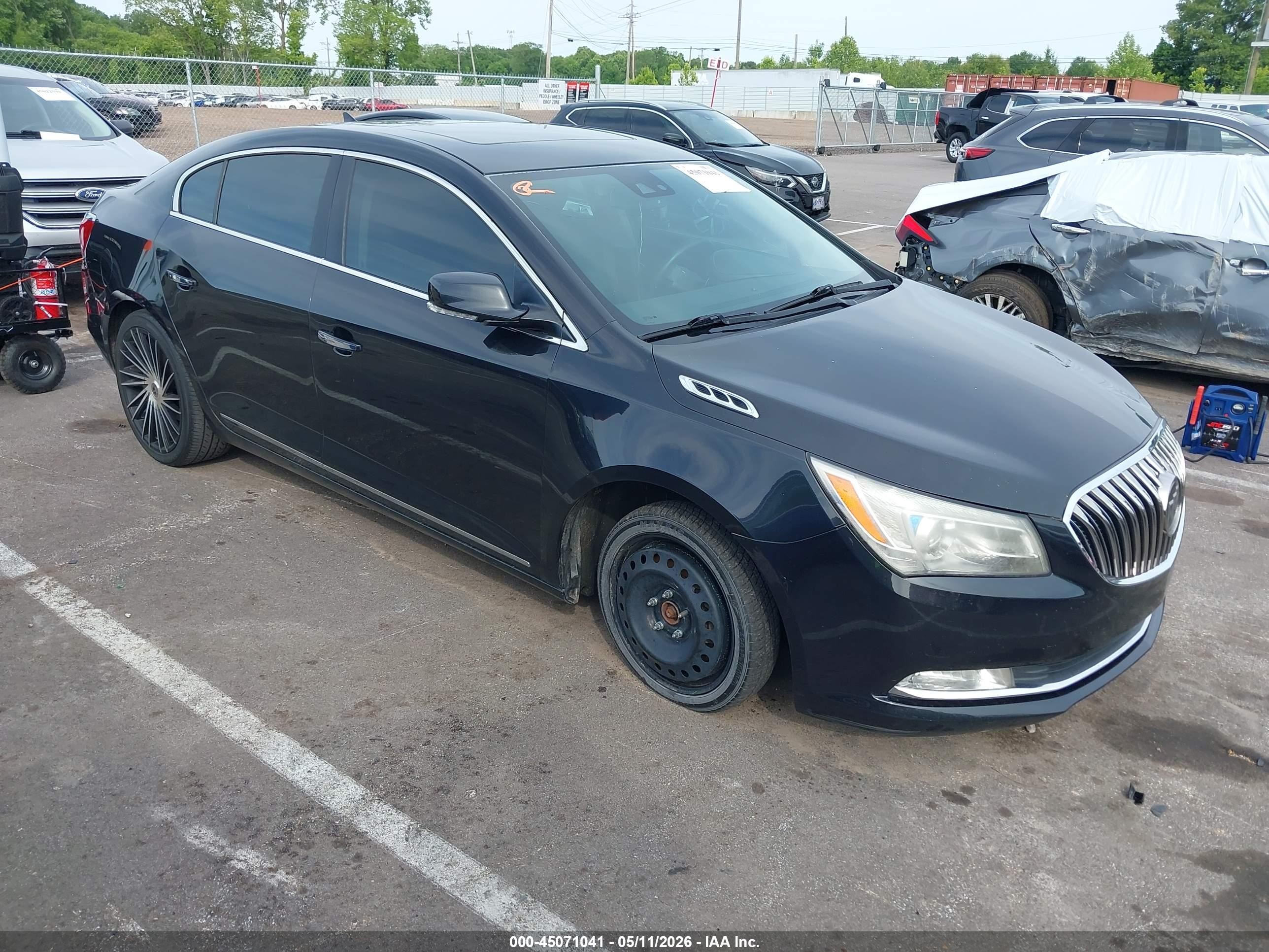 2014 Buick LaCrosse Premium II, VIN 1G4GF5G34EF129207 — Not stated