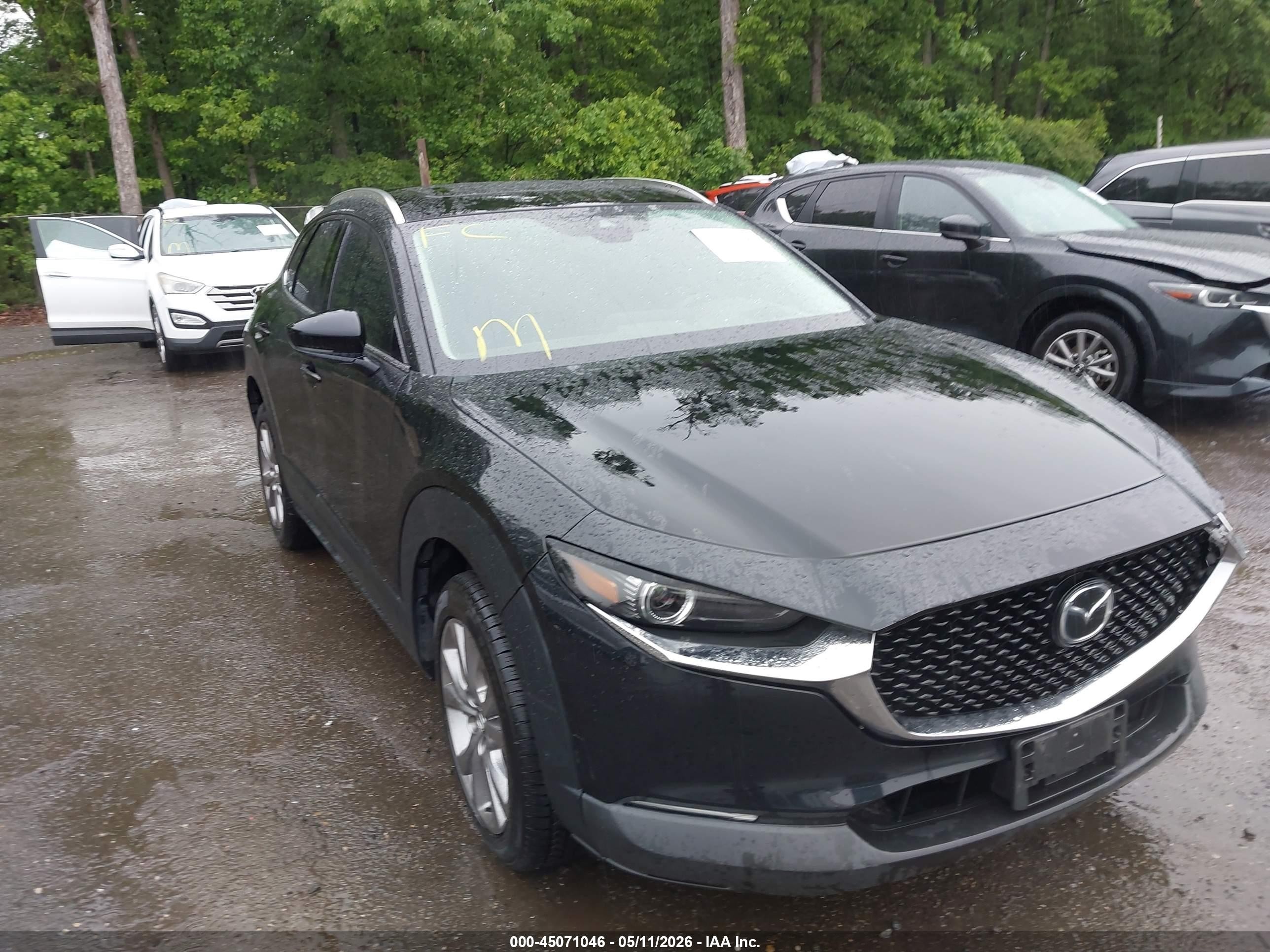 2020 Mazda CX-30 Premium, VIN 3MVDMBEM1LM136635 — Front end