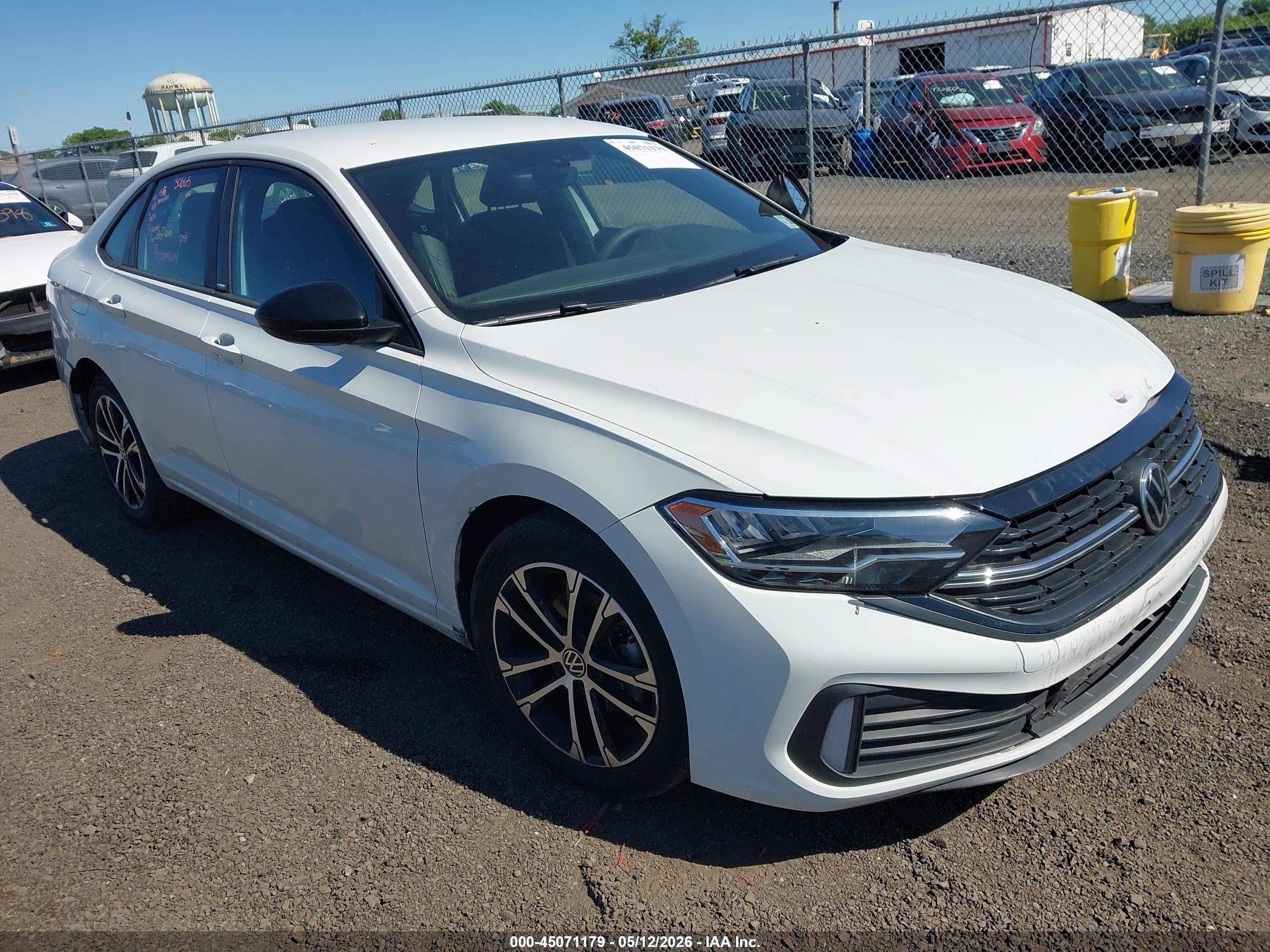 2023 Volkswagen Jetta Sport, VIN 3VWBM7BU9PM021830 — Front end