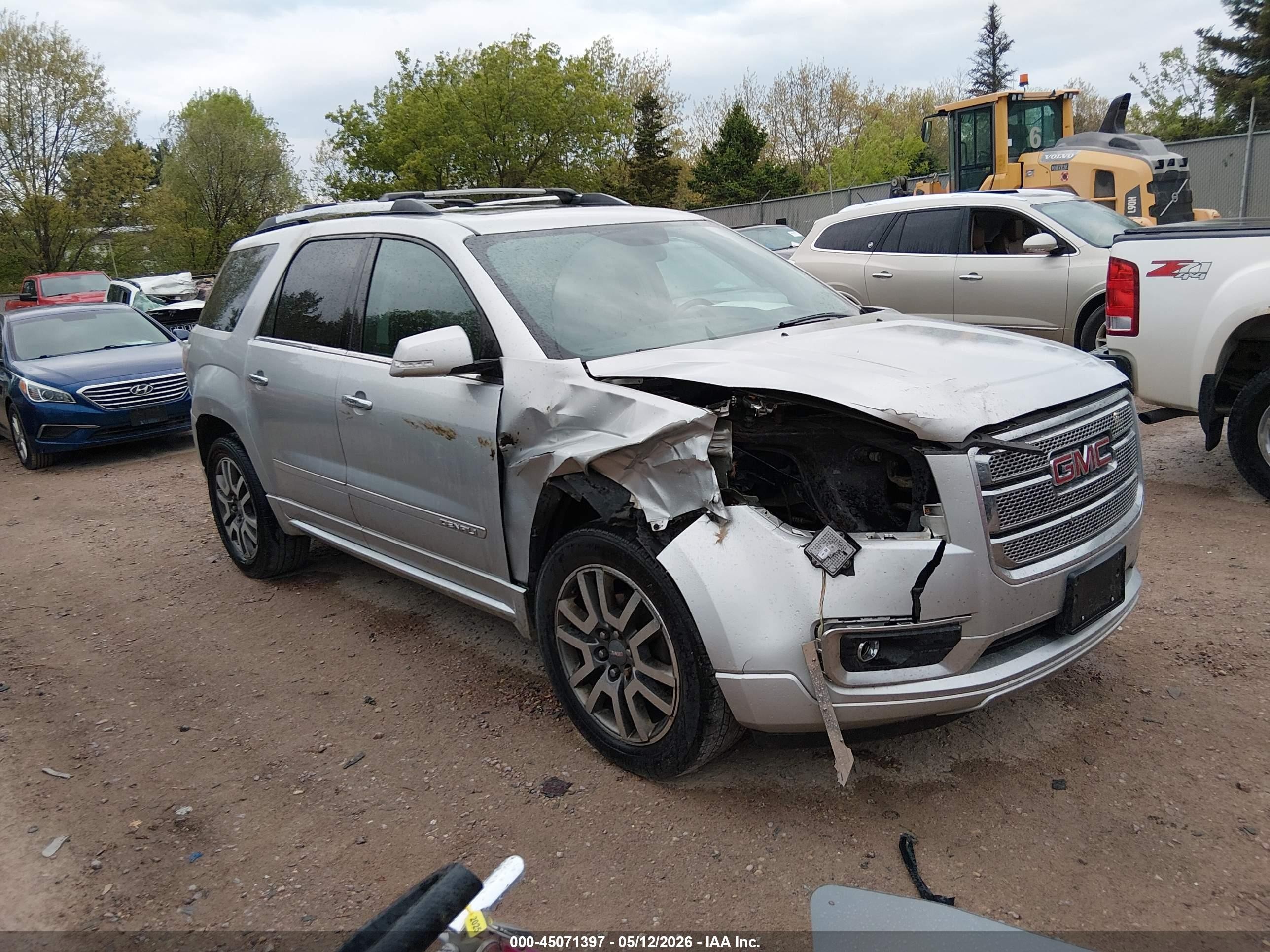 2013 GMC Acadia Denali, VIN 1GKKVTKD9DJ260591 — Front end