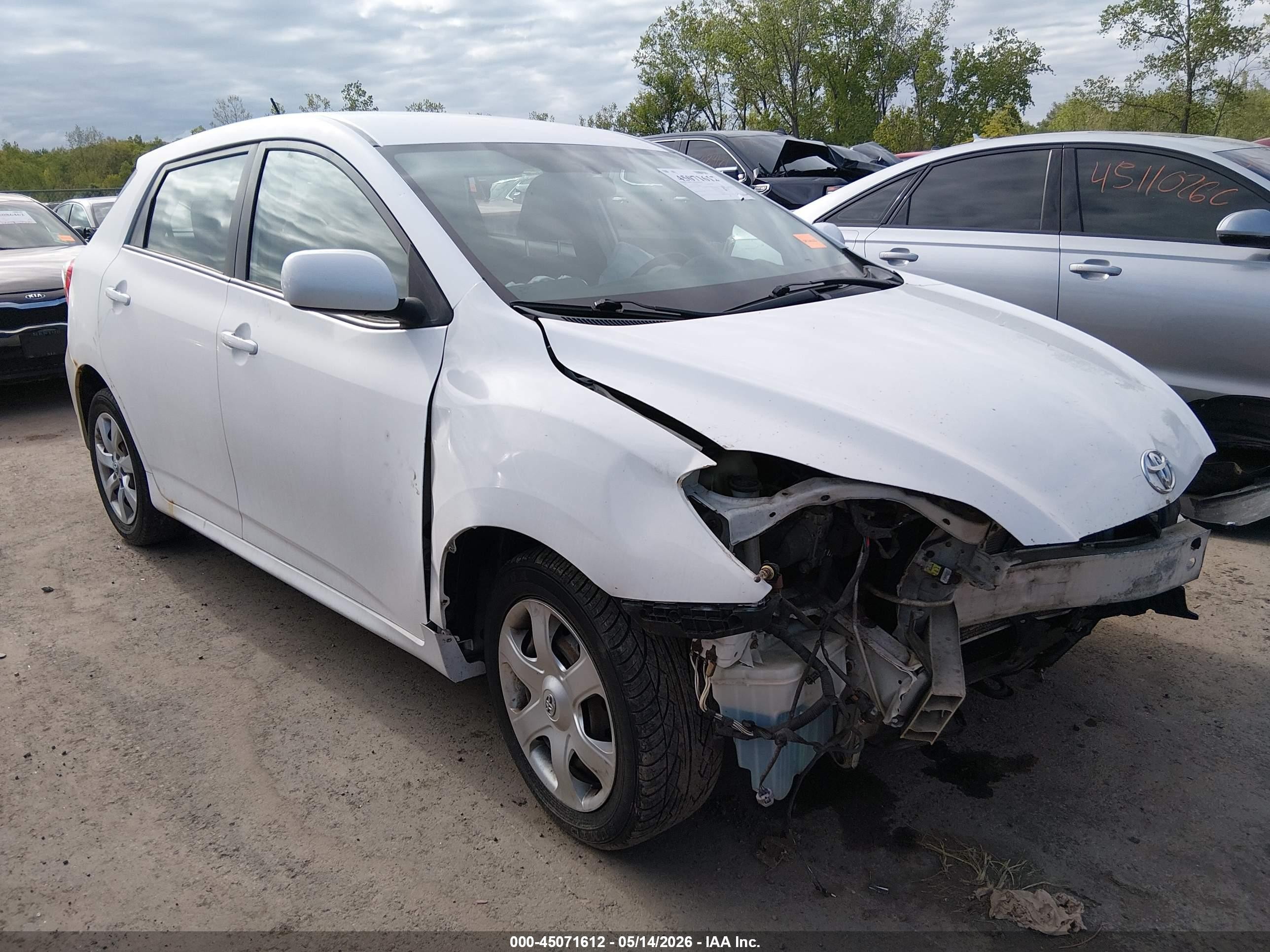 2012 Toyota Matrix S, VIN 2T1KE4EE7CC048899 — Front end