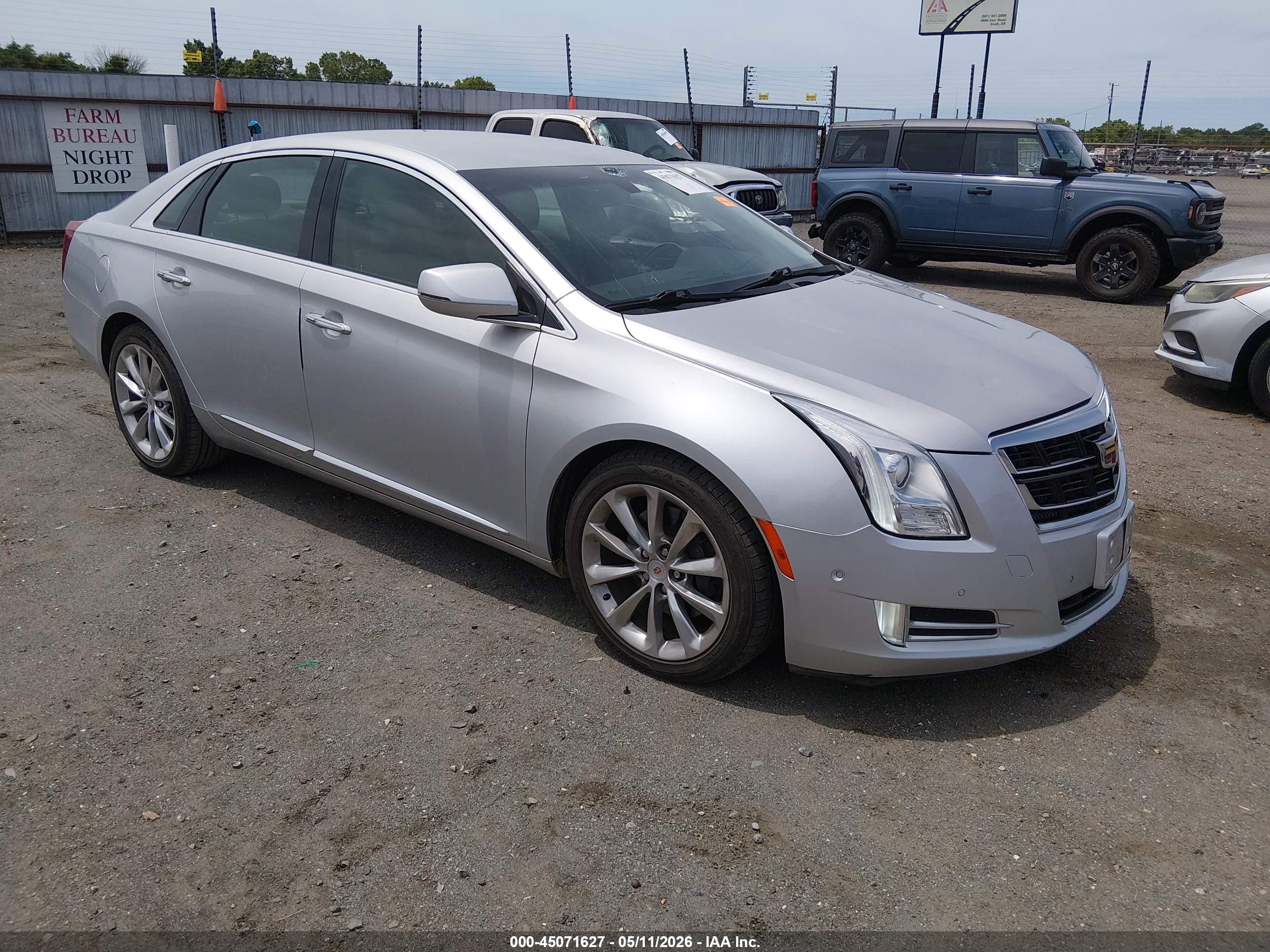 2017 Cadillac XTS Luxury, VIN 2G61M5S36H9142919 — Storm