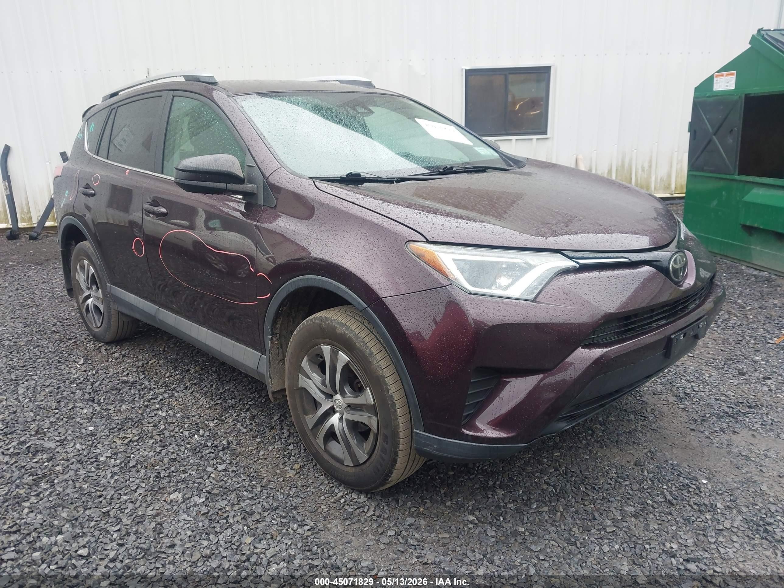 2018 Toyota RAV4 LE, VIN 2T3BFREV5JW793440 — Rear end