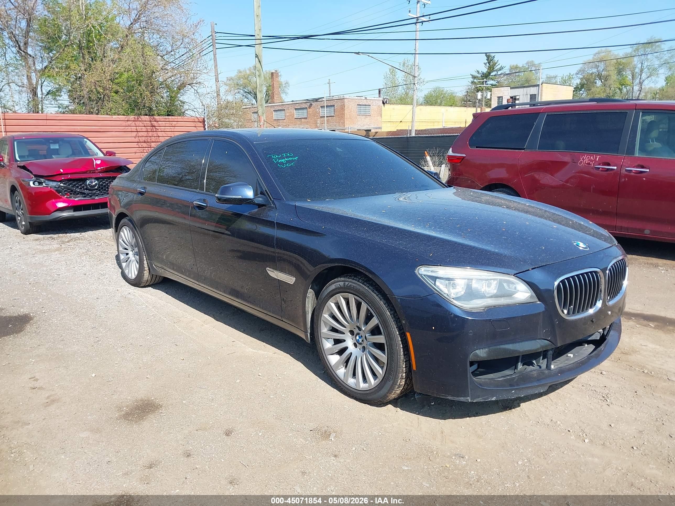 2013 BMW 7 Series 750Li xDrive, VIN WBAYF8C50DD140391 — Front end