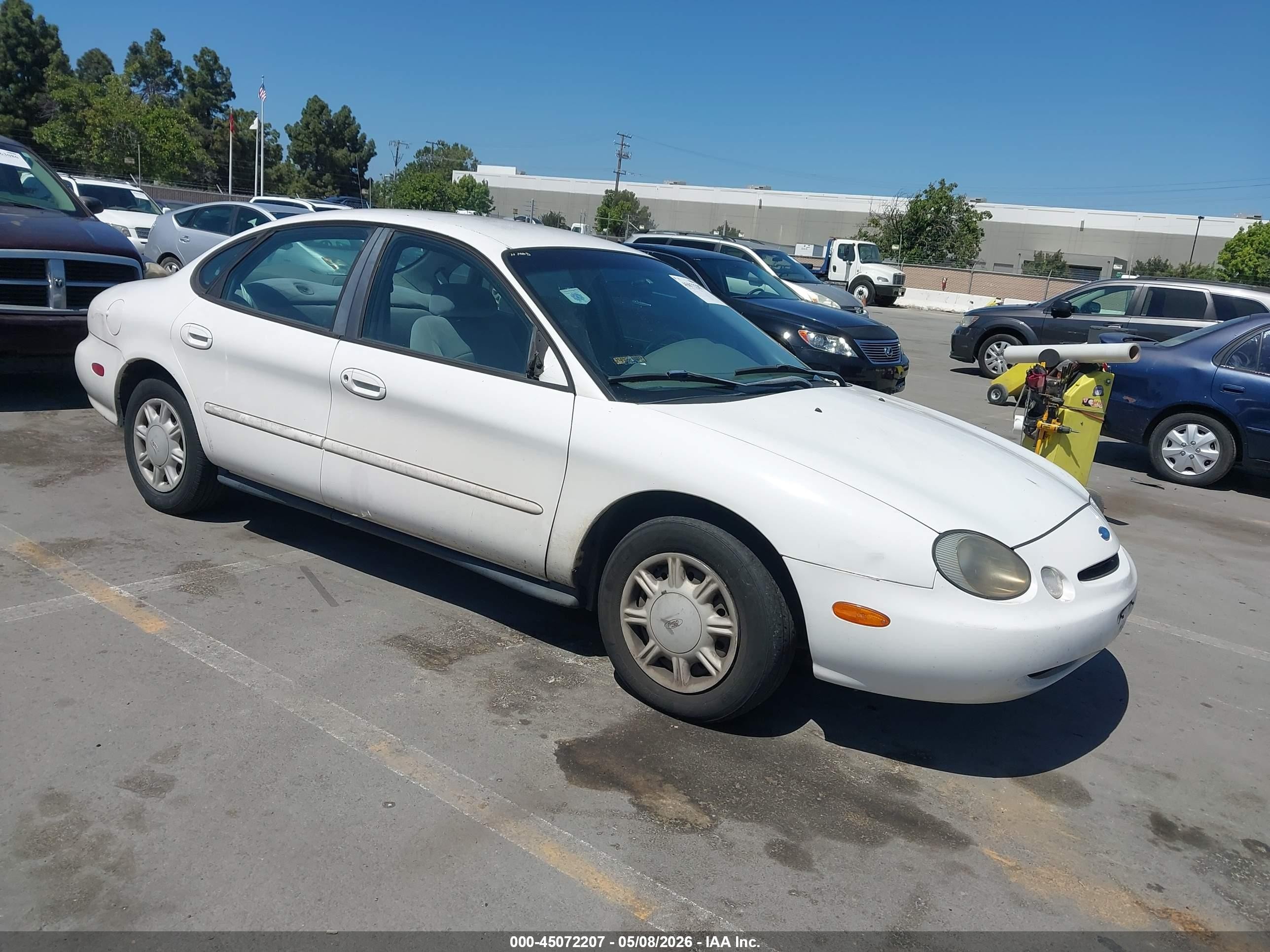 1997 Ford Taurus GL, VIN 1FALP52U3VG291491 — Normal wear