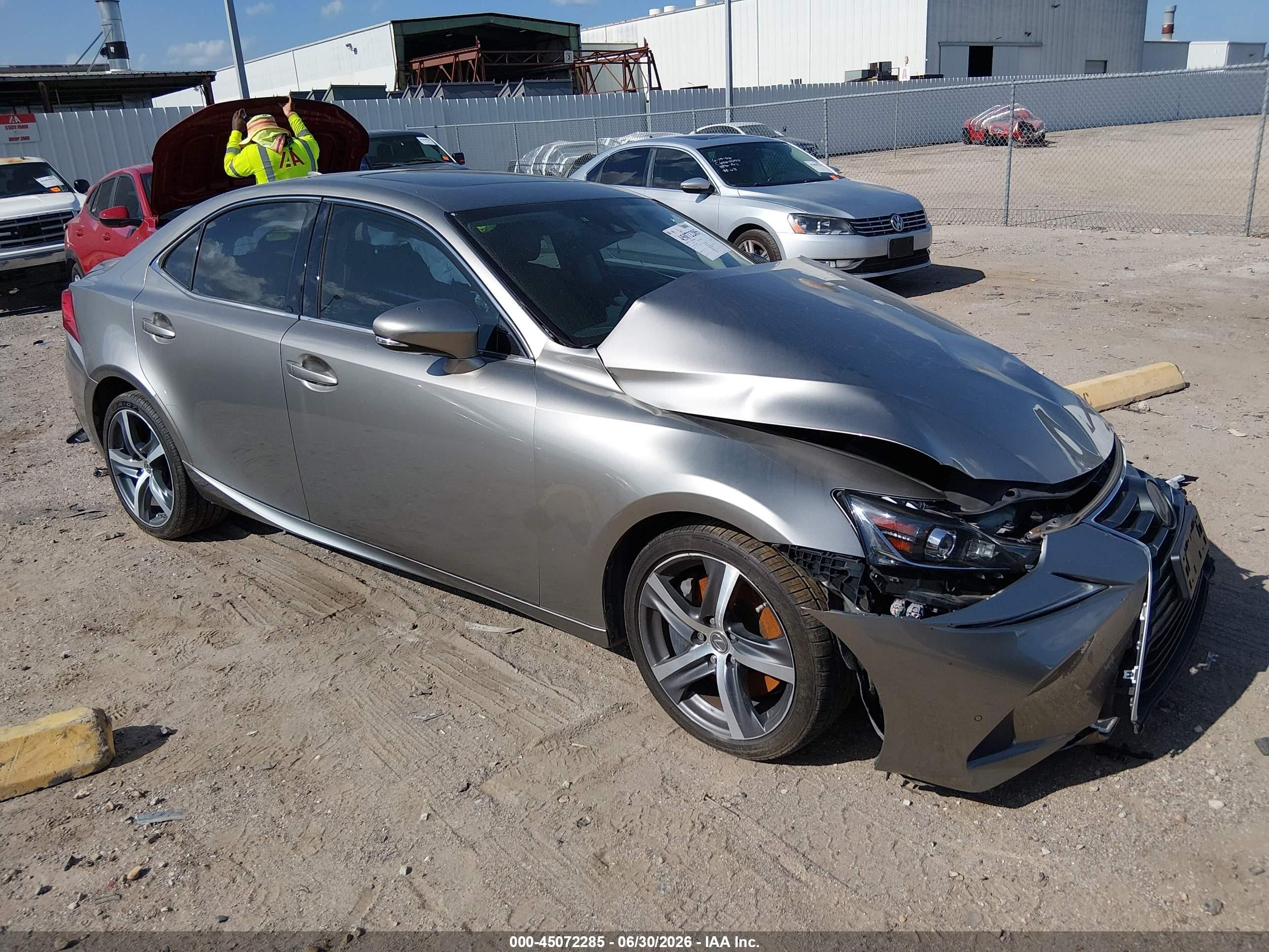 2018 Lexus IS 300, VIN JTHBA1D26J5068930 — Front end