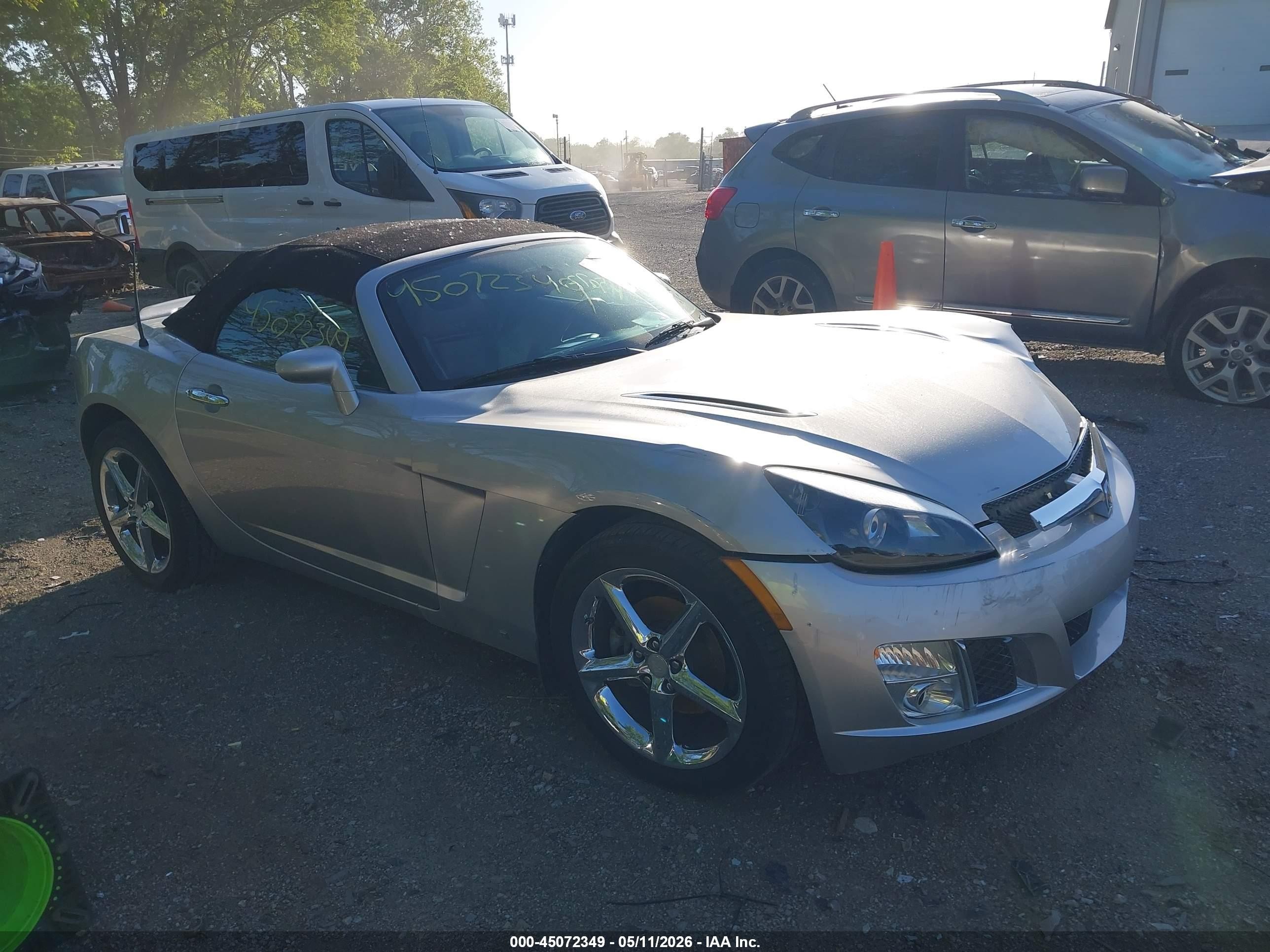 2008 Saturn Sky Red Line, VIN 1G8MF35X88Y118683 — Front end